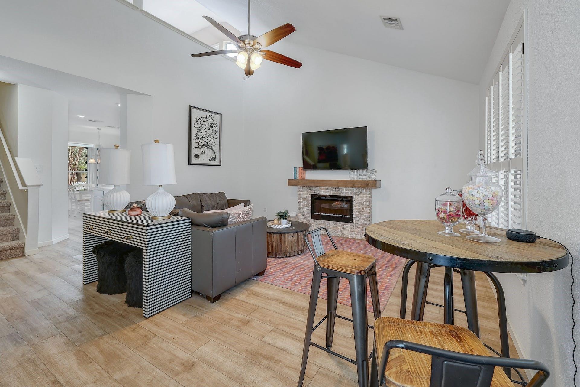 211 N Lynnwood Trl, Cedar Park, TX 78613