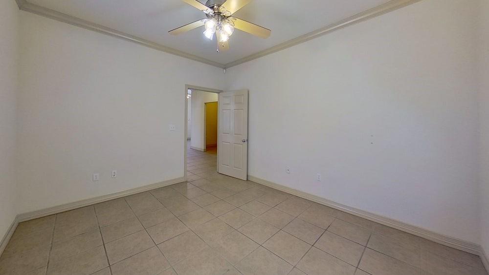 3000 Joe Dimaggio Blvd # 24 Bldg 7, Round Rock, TX 78665