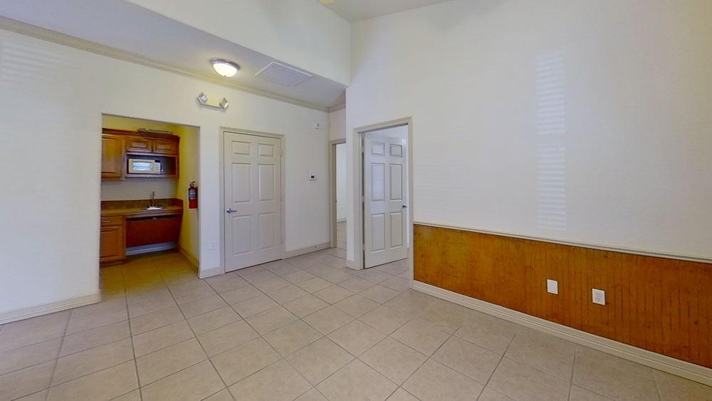 3000 Joe Dimaggio Blvd # 24 Bldg 7, Round Rock, TX 78665