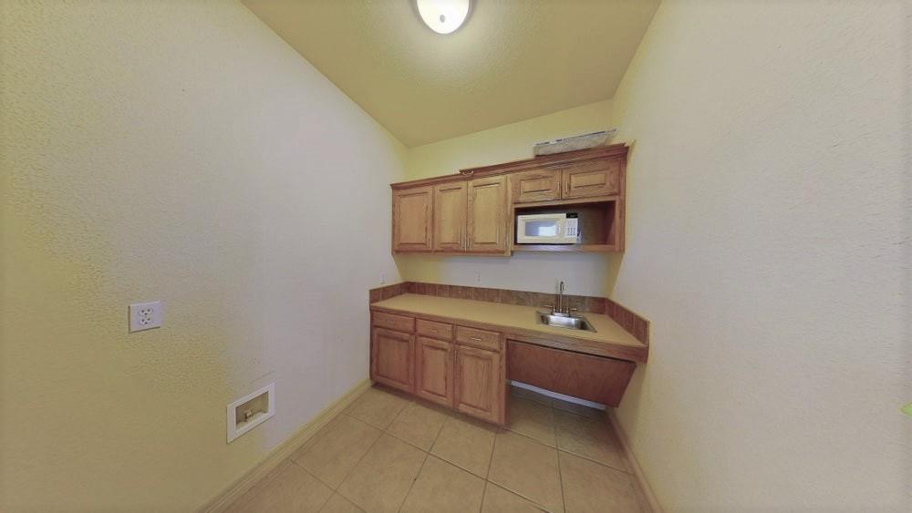 3000 Joe Dimaggio Blvd # 24 Bldg 7, Round Rock, TX 78665