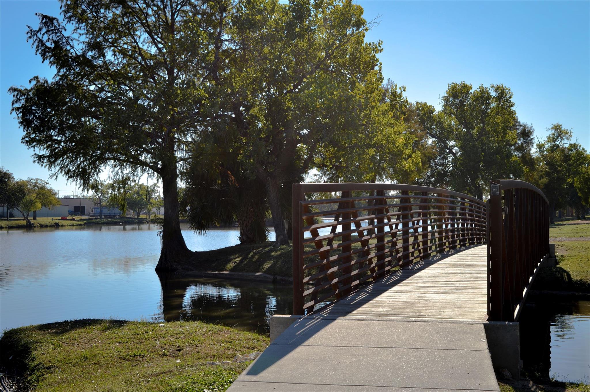 1120 Vance St, Taylor, TX 76574