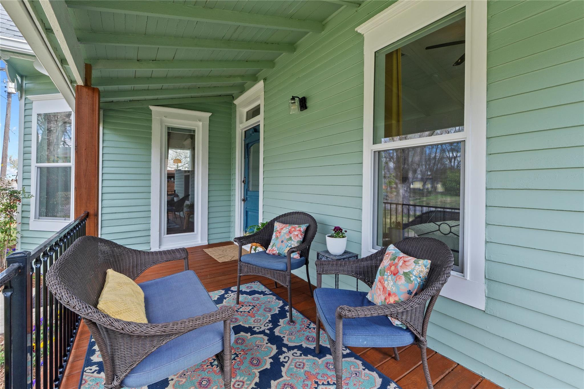 1120 Vance St, Taylor, TX 76574