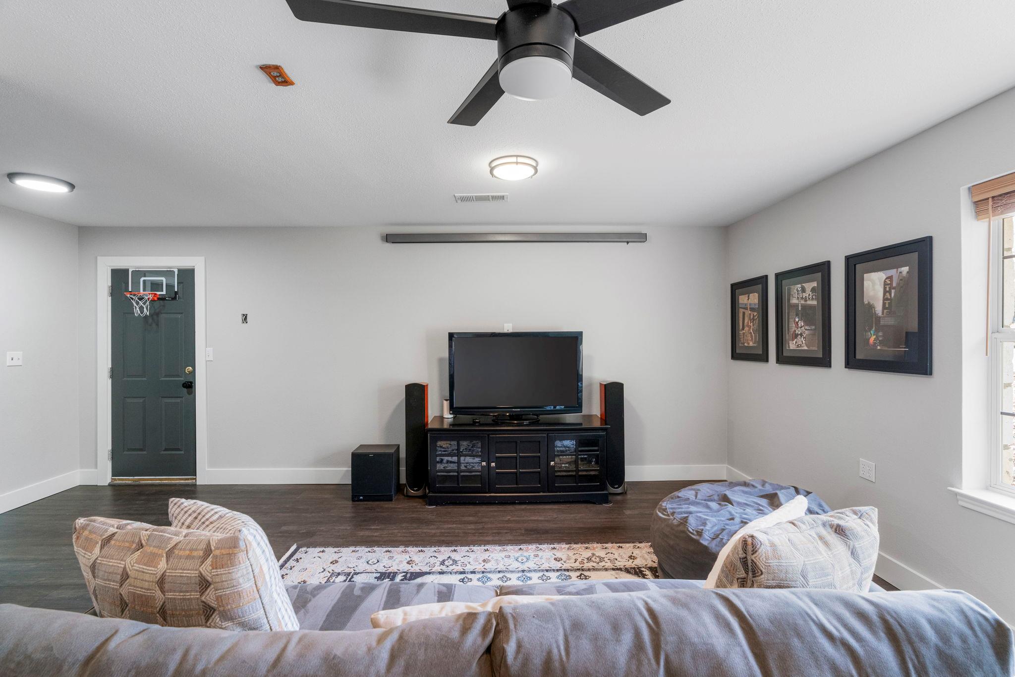 1003 Sunset Canyon Dr S, Dripping Springs, TX 78620