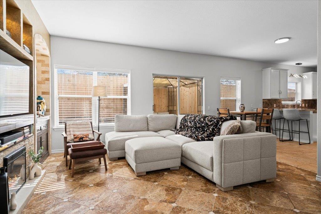 7312 E Ben White Blvd # 15, Austin, TX 78741