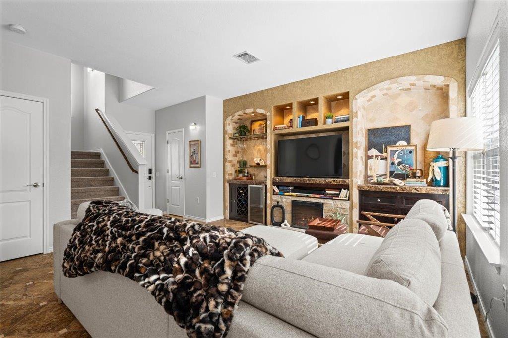 7312 E Ben White Blvd # 15, Austin, TX 78741