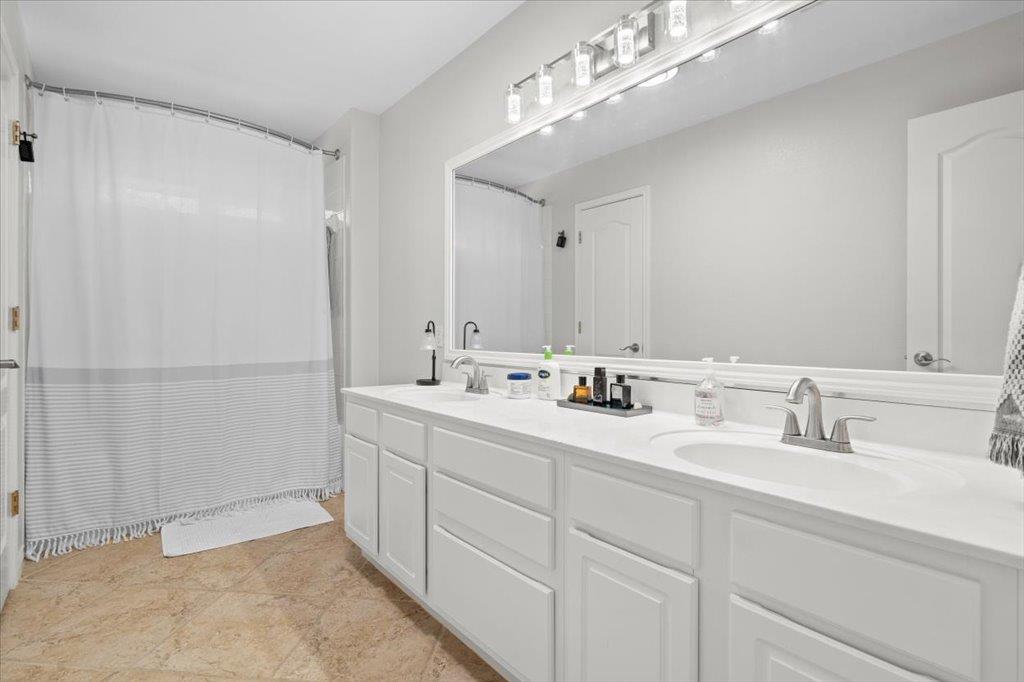 7312 E Ben White Blvd # 15, Austin, TX 78741