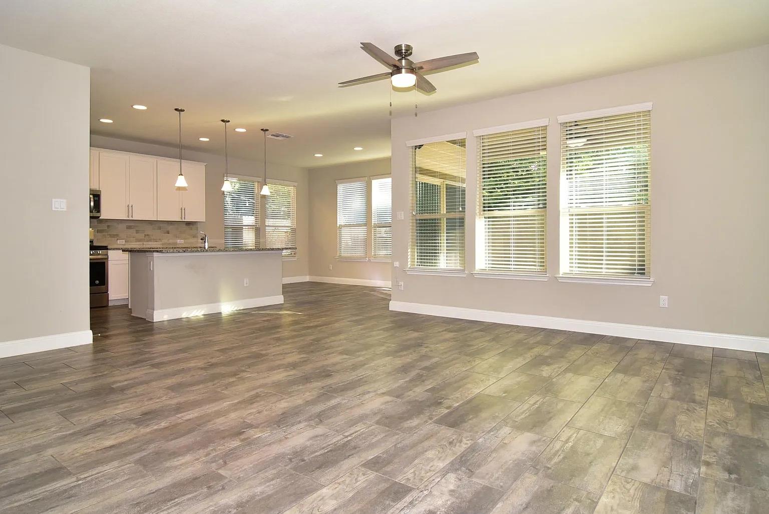 1050 Kenney Fort Xing # 22, Round Rock, TX 78665