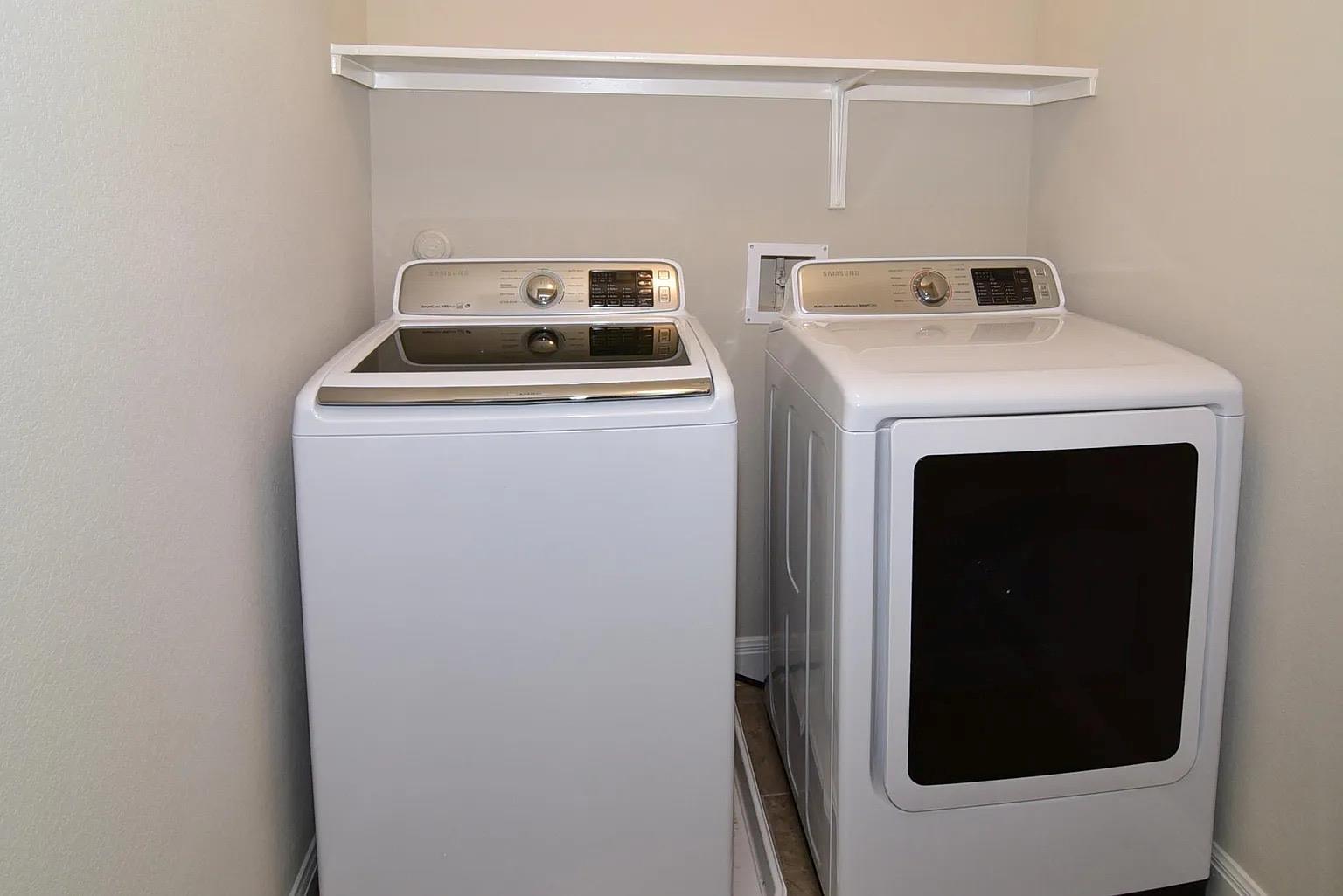 1050 Kenney Fort Xing # 22, Round Rock, TX 78665