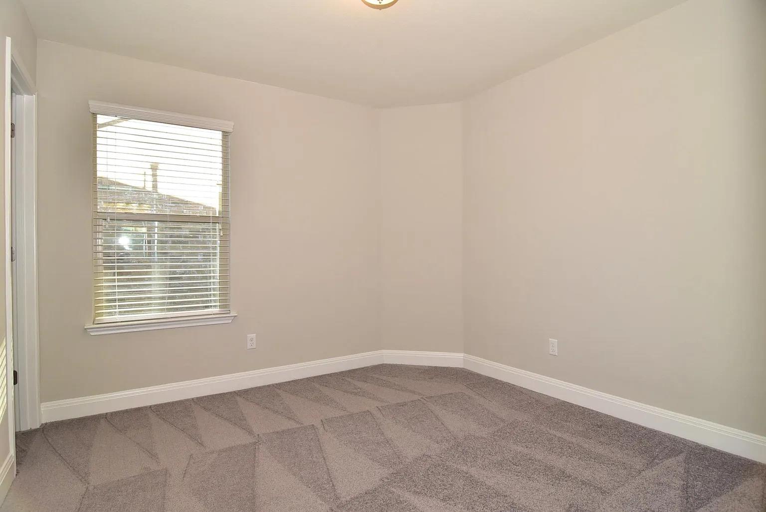 1050 Kenney Fort Xing # 22, Round Rock, TX 78665