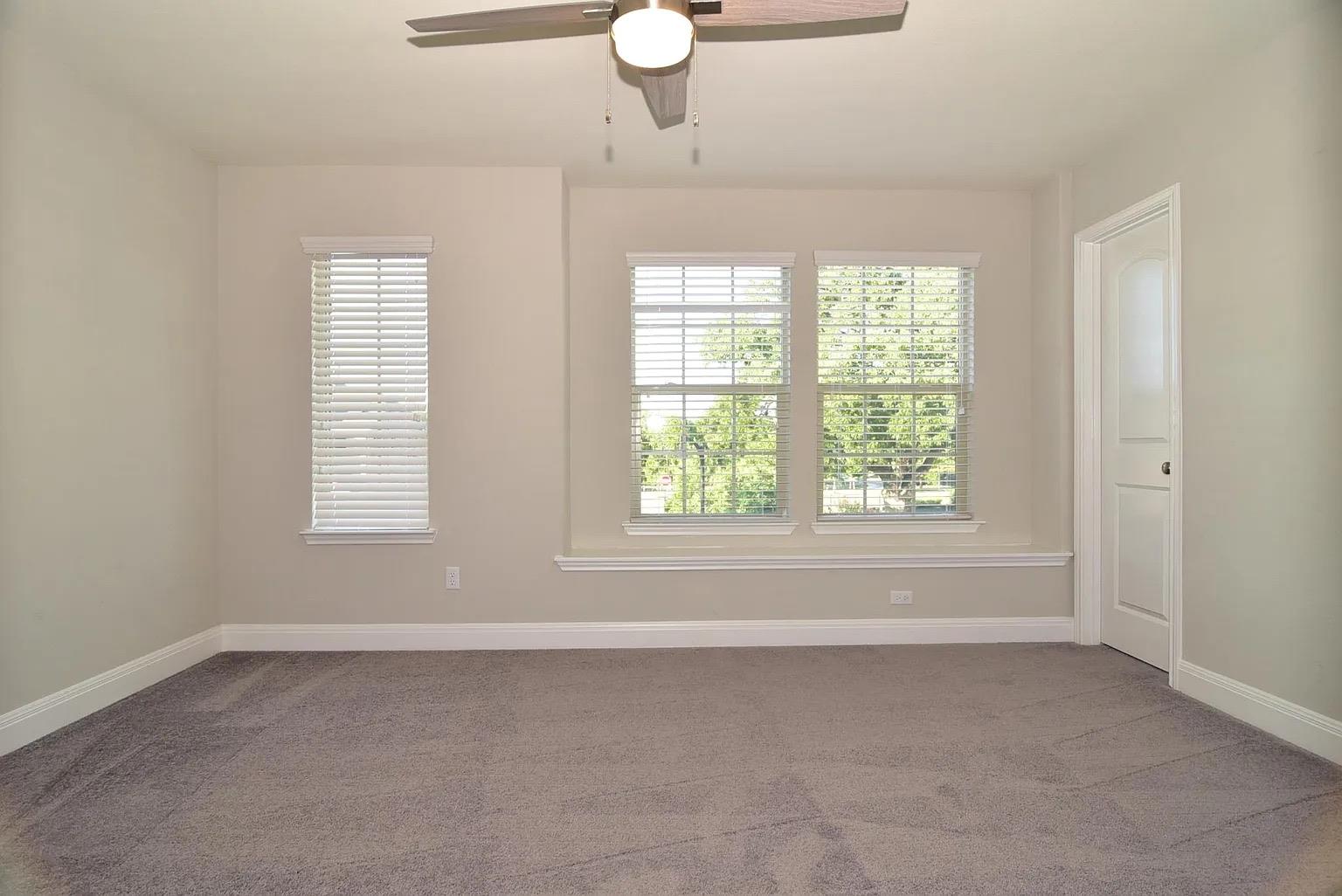 1050 Kenney Fort Xing # 22, Round Rock, TX 78665