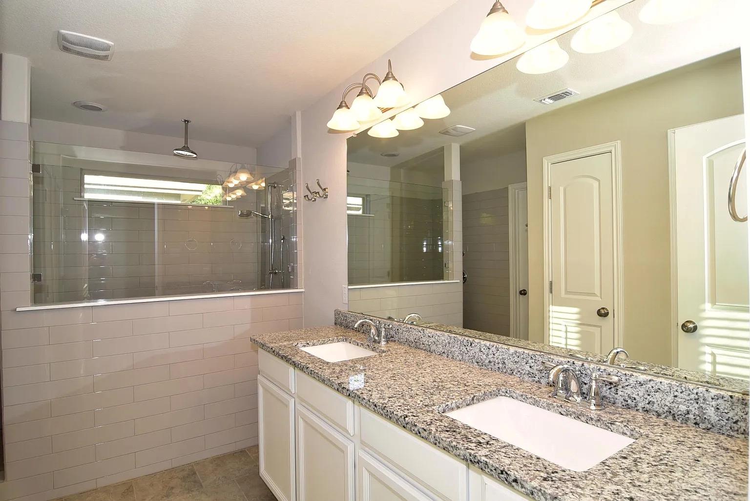 1050 Kenney Fort Xing # 22, Round Rock, TX 78665