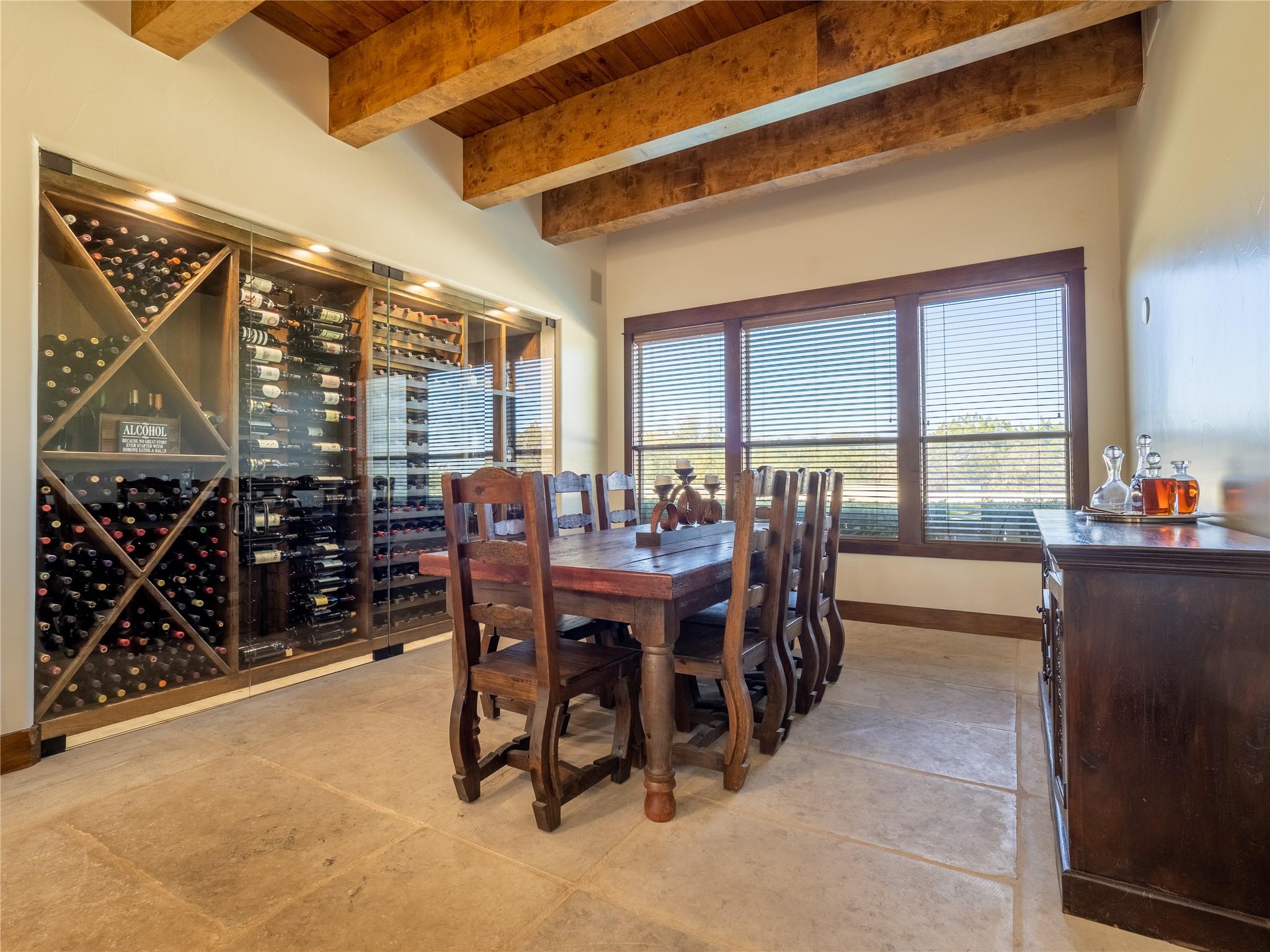 14 Autumn Oaks Dr, The Hills, TX 78738