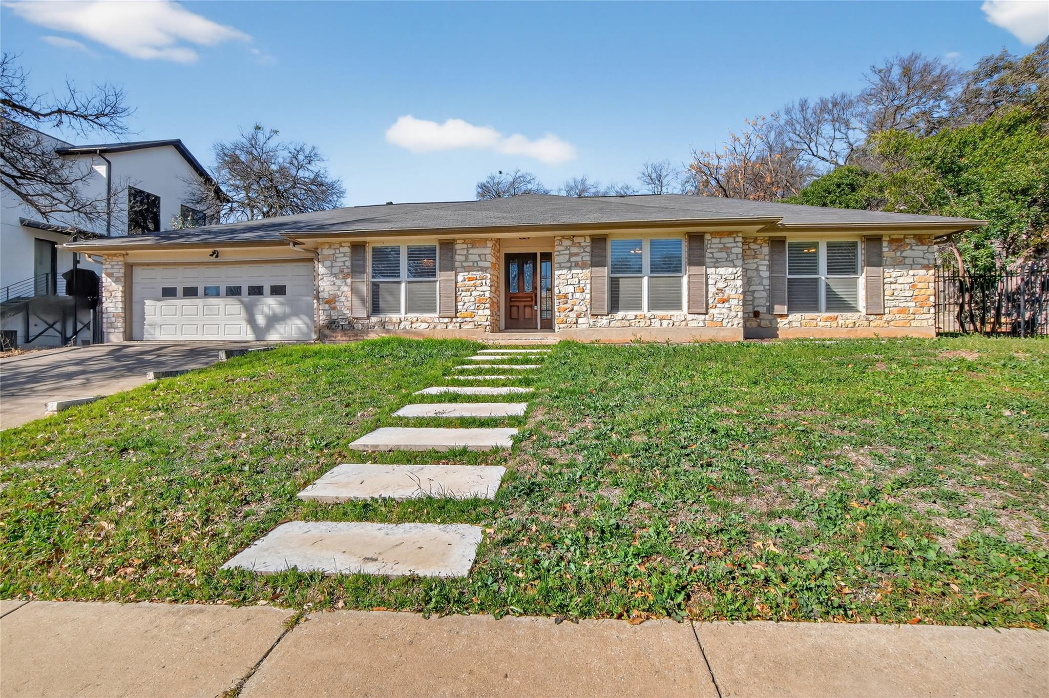 1208 DUSKY THRUSH Trl, Austin, TX 78746