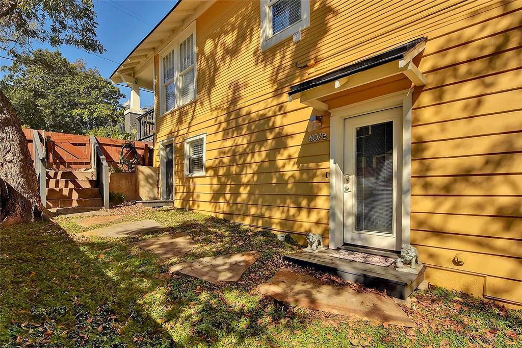 607 Baylor St # B, Austin, TX 78703