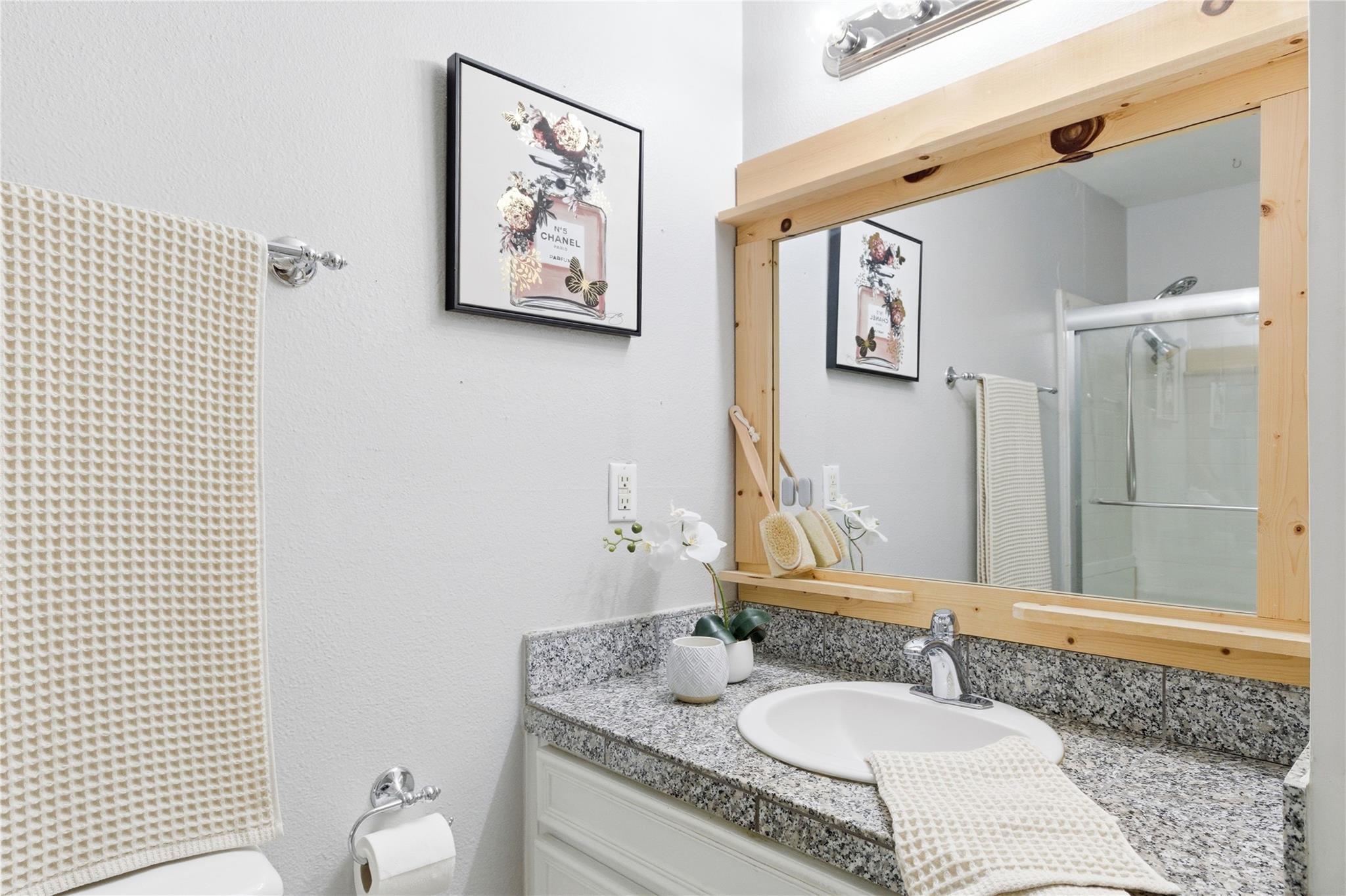 2021 Bluebonnet Ln # 104, Austin, TX 78704