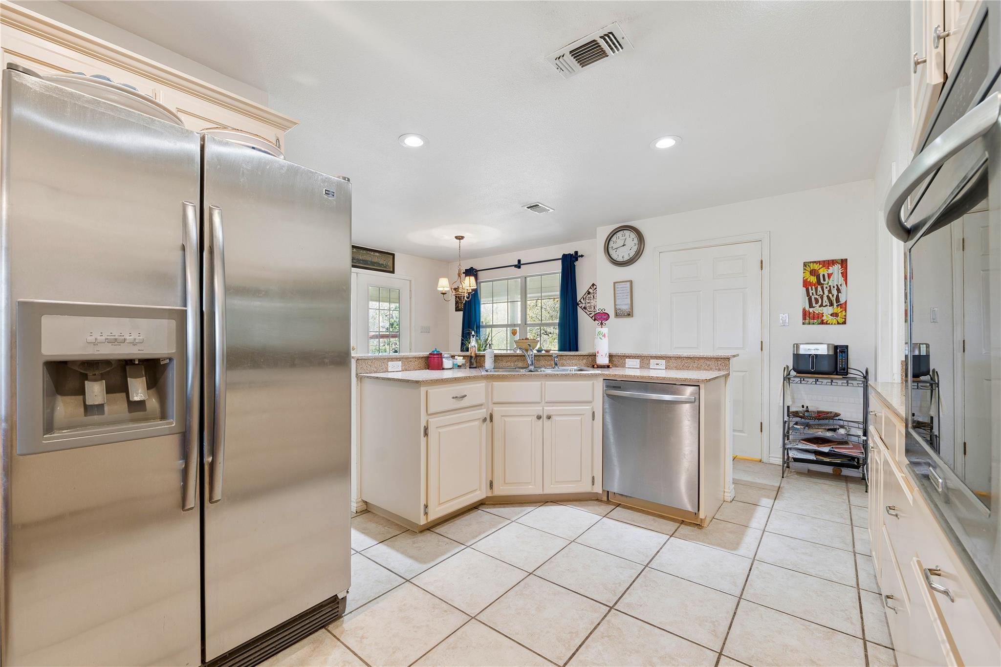 531 Pecan Creek Dr, Horseshoe Bay, TX 78657