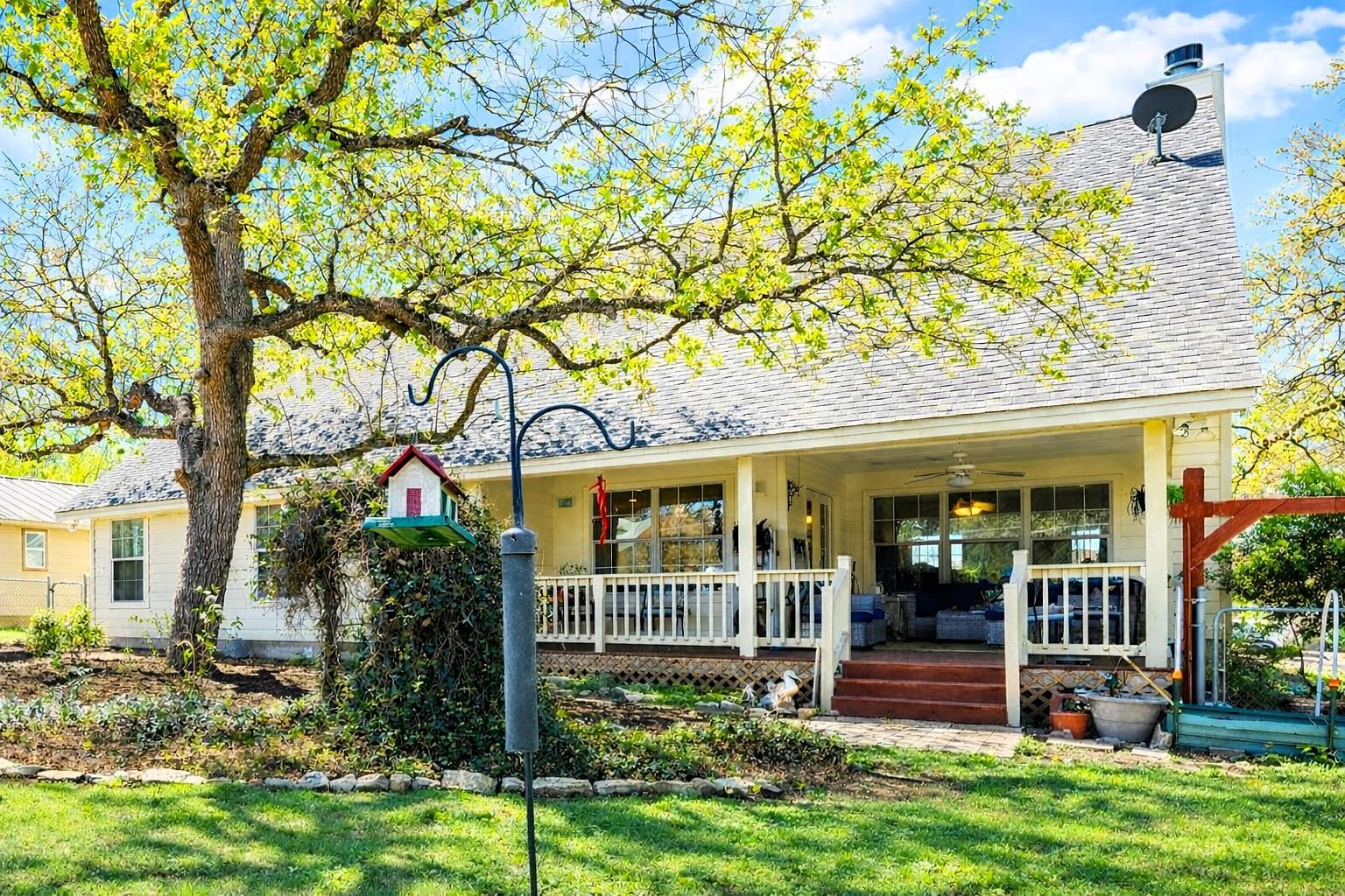 531 Pecan Creek Dr, Horseshoe Bay, TX 78657