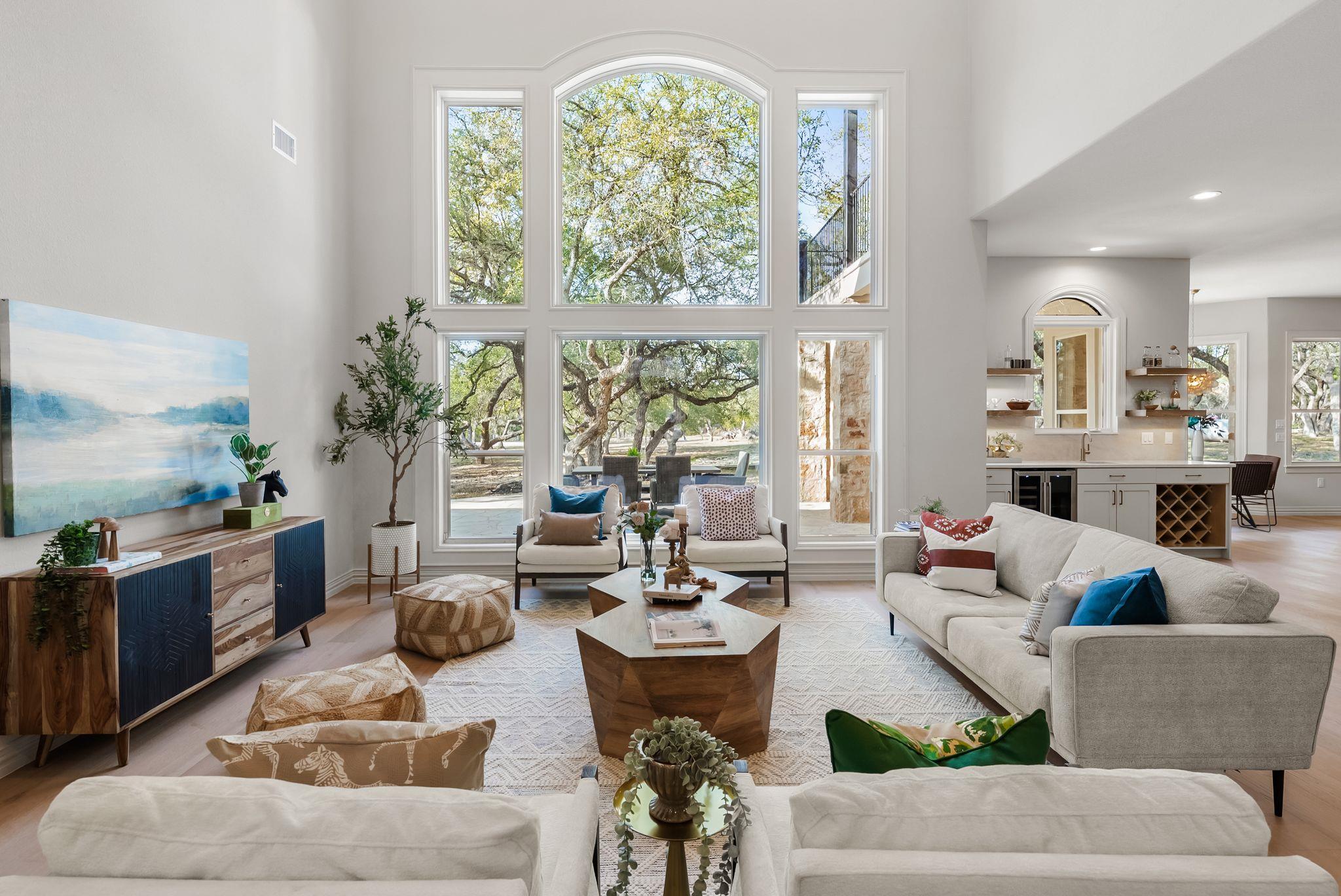 999 Enchanted Oaks Dr, Driftwood, TX 78619