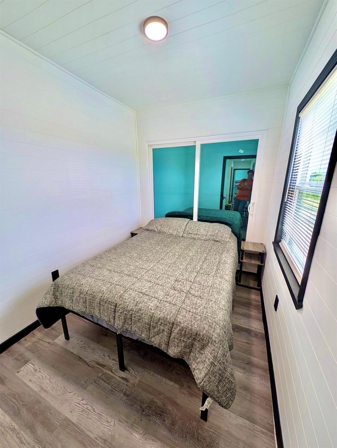 1118 County Road 447, Waelder, TX 78959