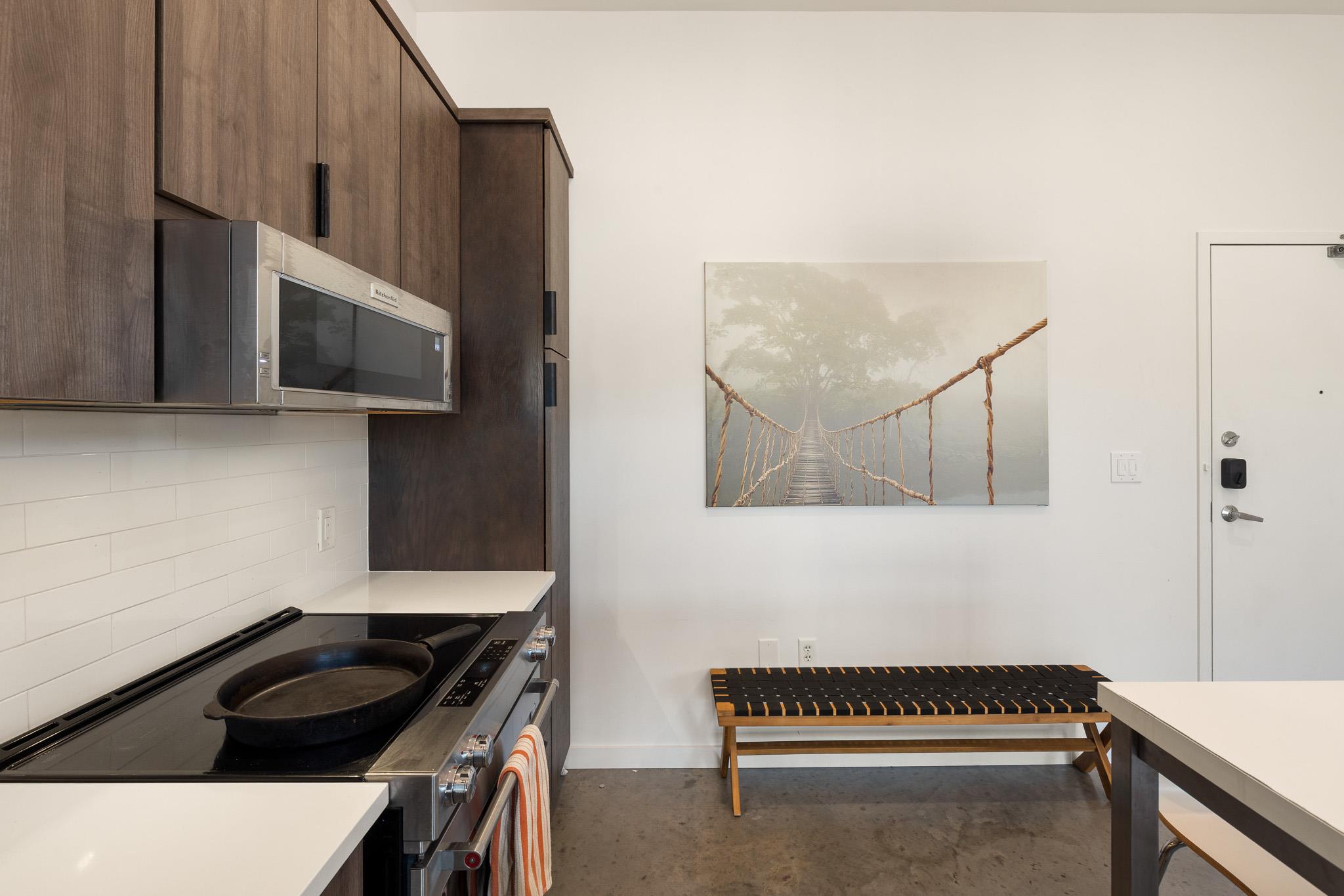 2124 E 6th St # 212, Austin, TX 78702