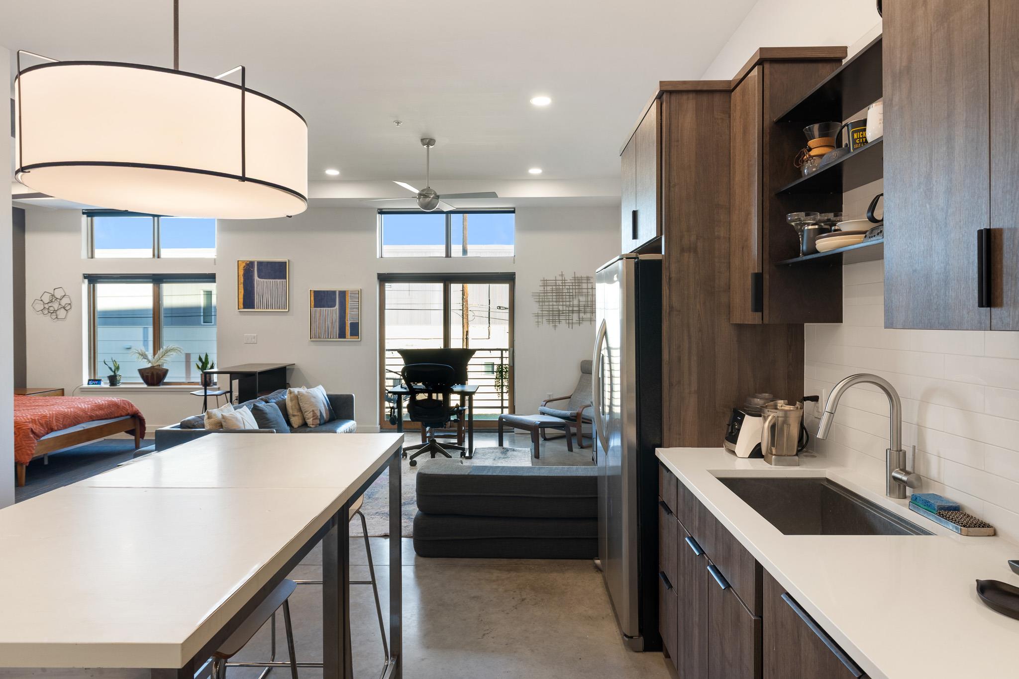 2124 E 6th St # 212, Austin, TX 78702