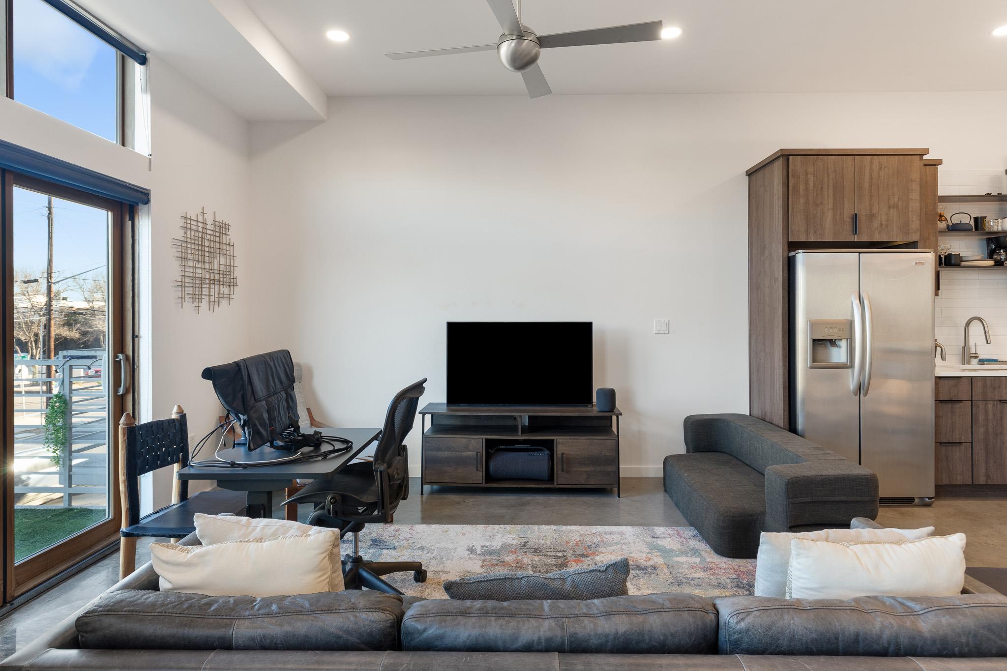 2124 E 6th St # 212, Austin, TX 78702