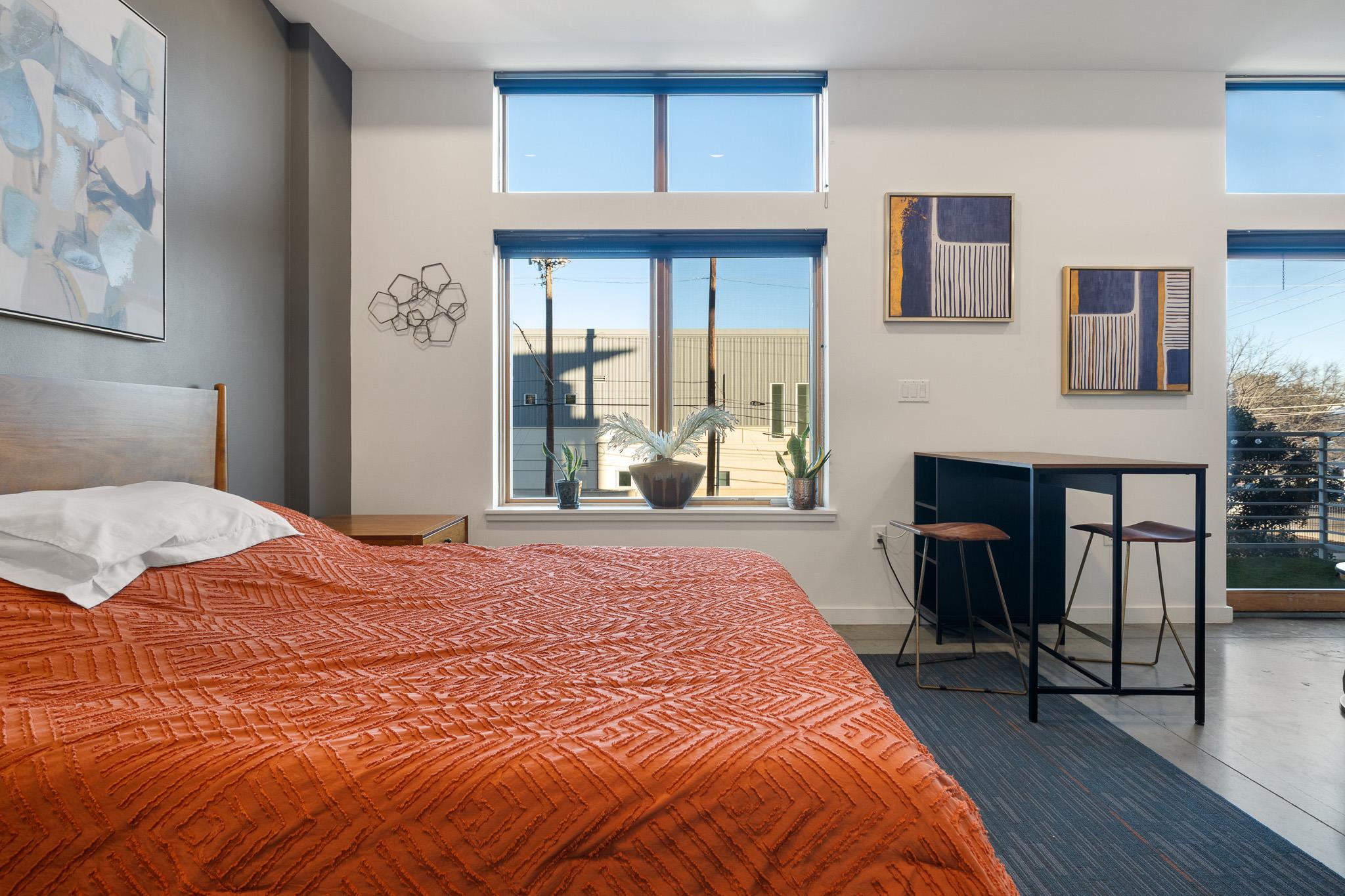 2124 E 6th St # 212, Austin, TX 78702