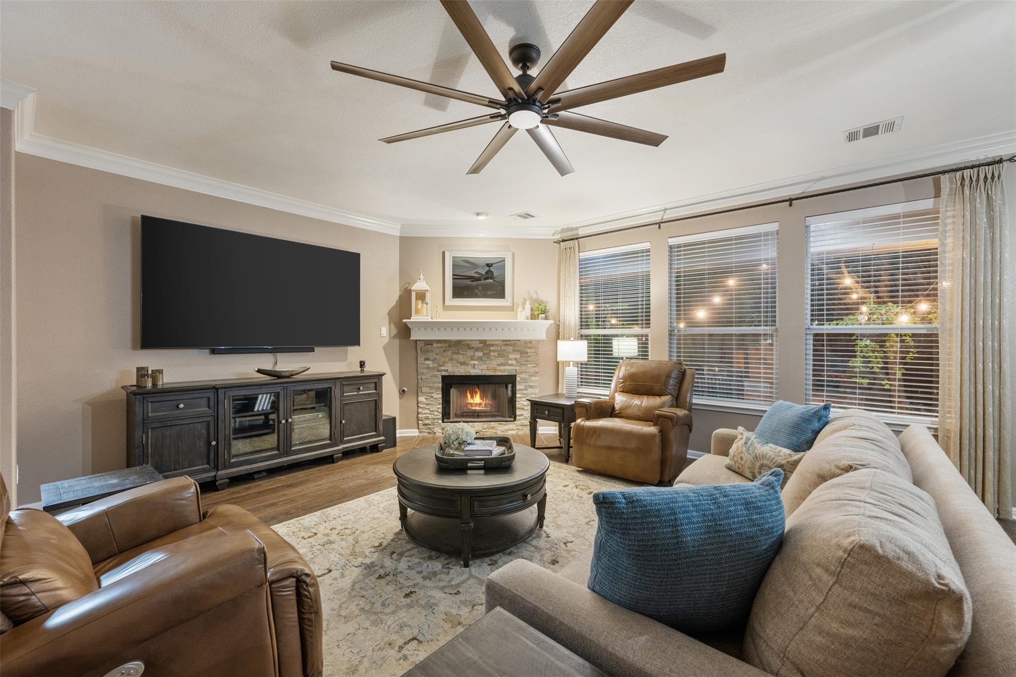 471 Crooked Crk, Buda, TX 78610