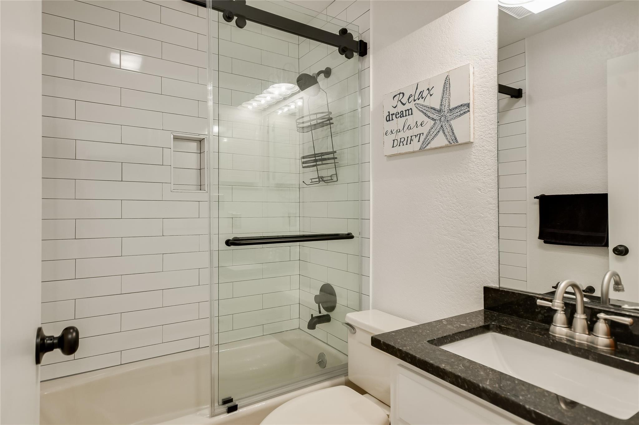 402 Lost Echo # 4, Horseshoe Bay, TX 78657