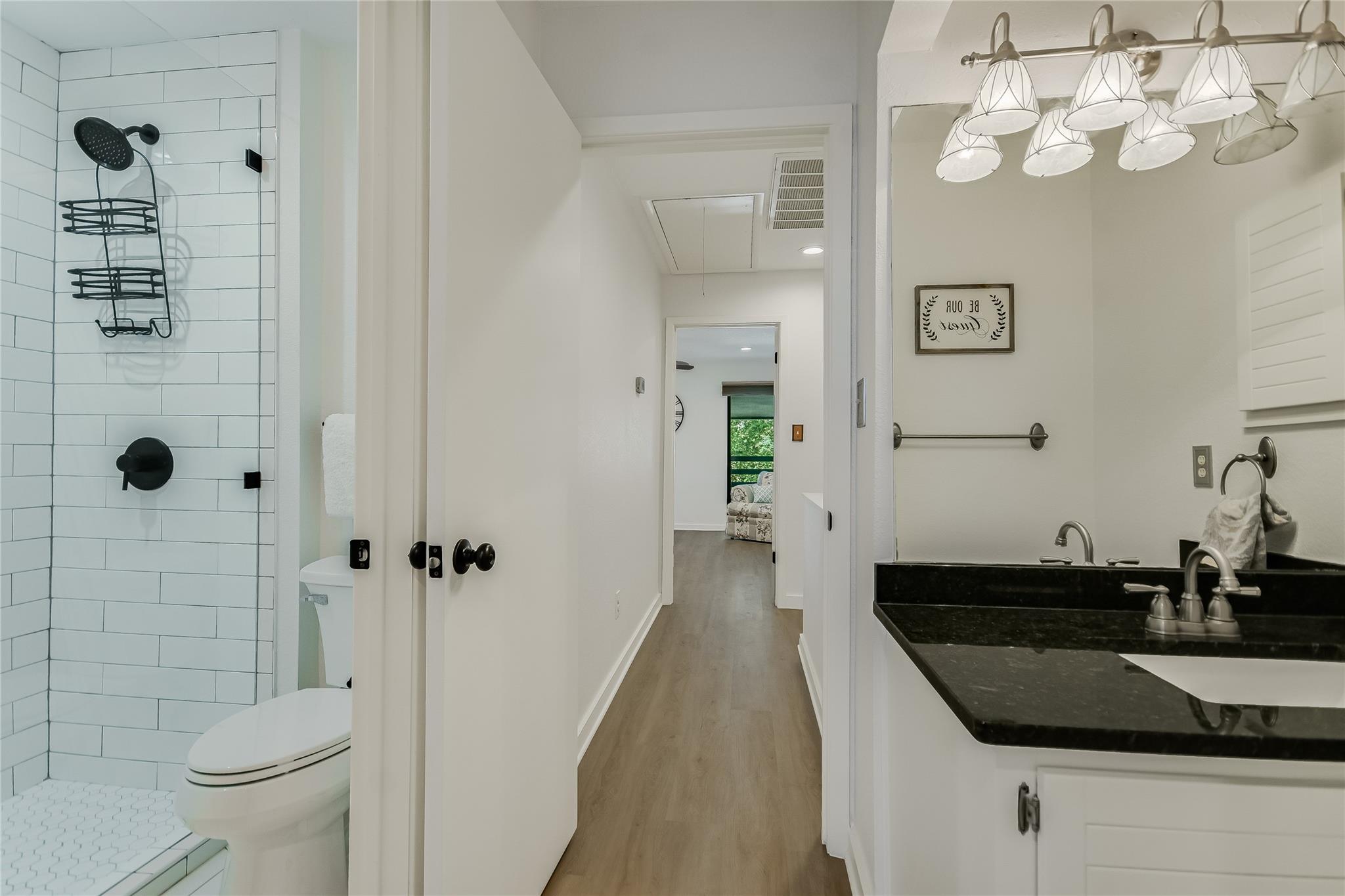 402 Lost Echo # 4, Horseshoe Bay, TX 78657