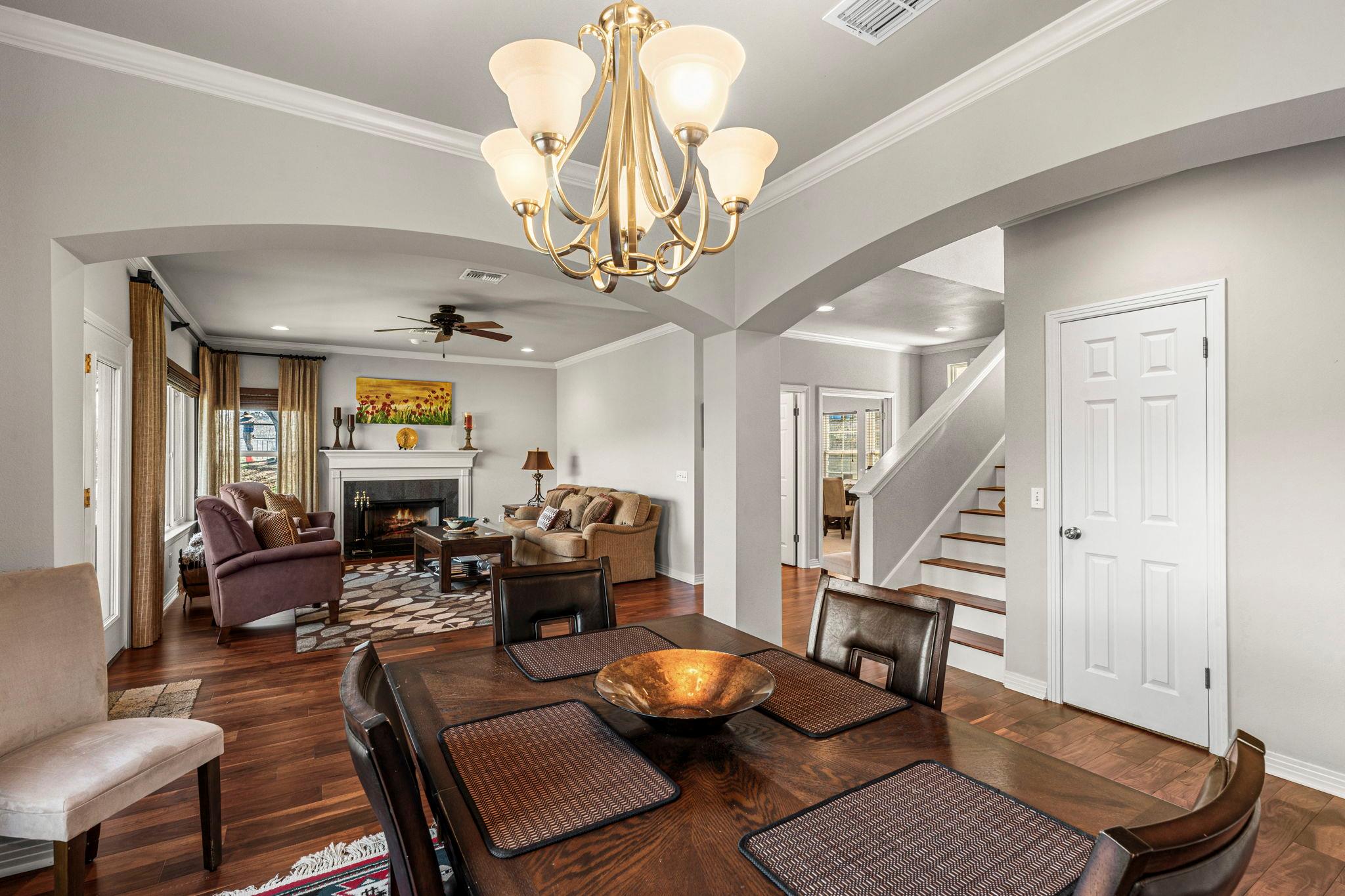 7716 Waldon Dr # E, Austin, TX 78750