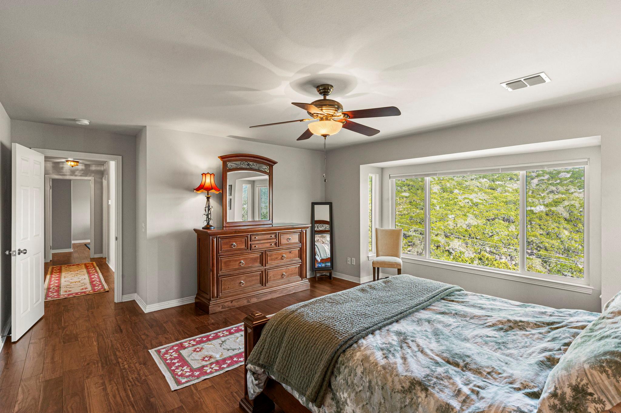 7716 Waldon Dr # E, Austin, TX 78750