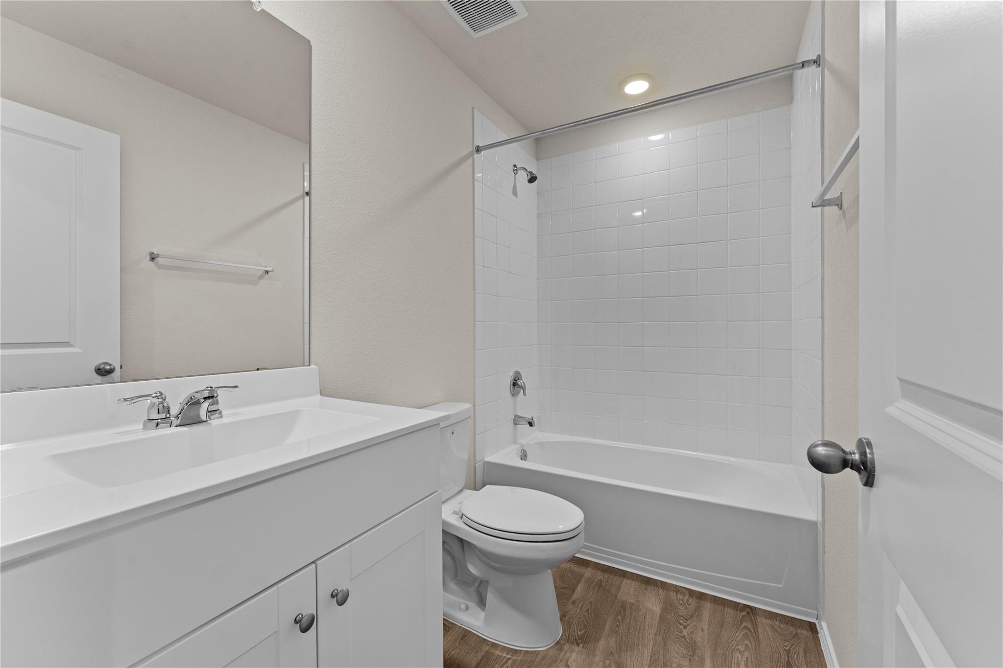 410 WILD GOOSE Dr, Luling, TX 78648