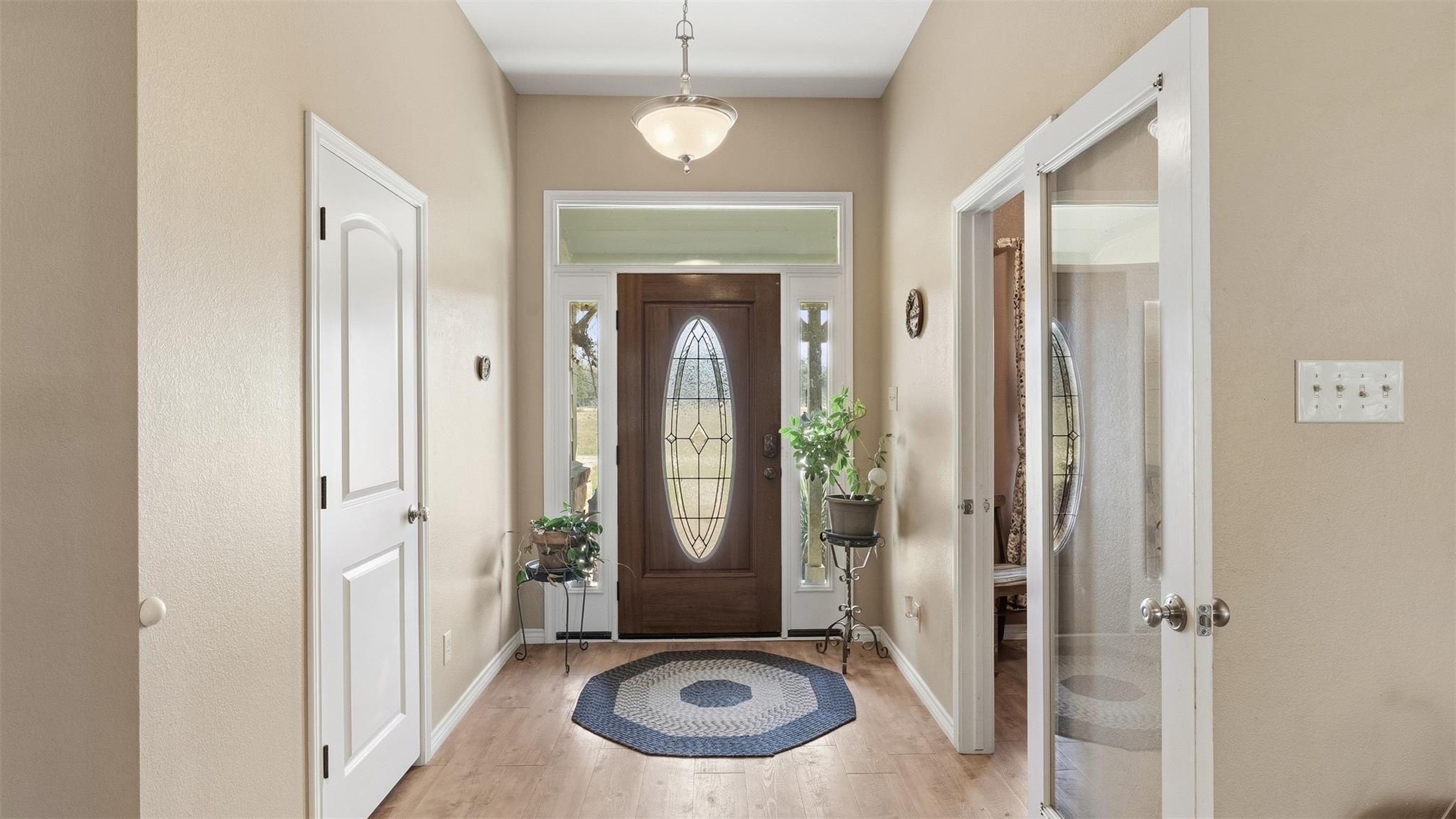 1102 Fairview Dr, Rockdale, TX 76567