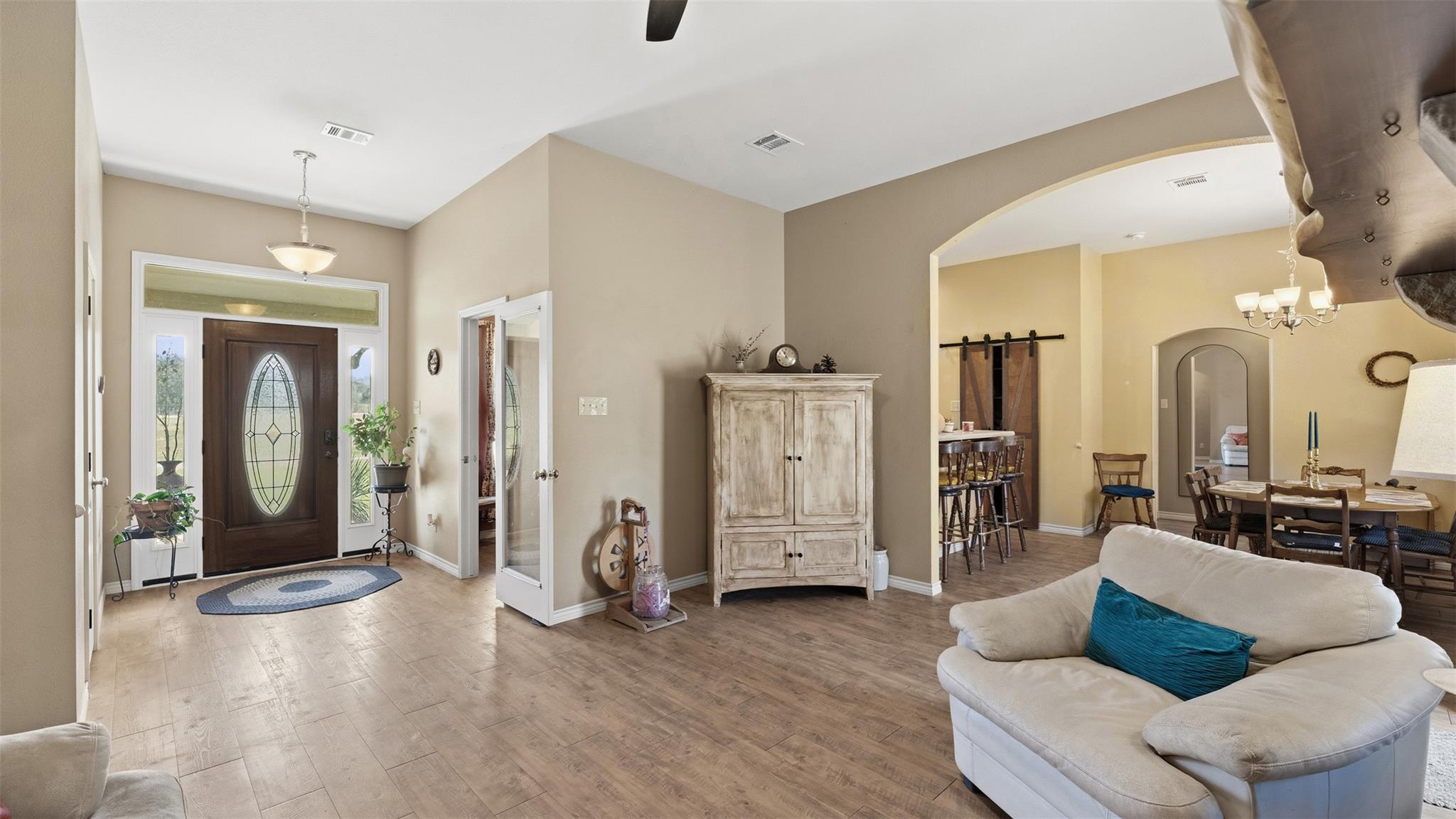 1102 Fairview Dr, Rockdale, TX 76567