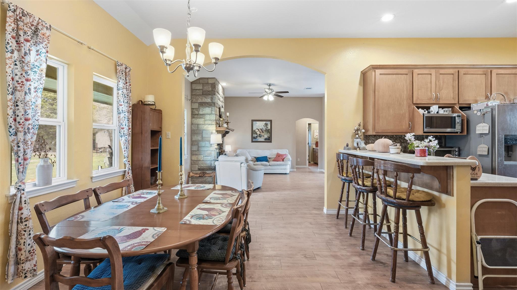 1102 Fairview Dr, Rockdale, TX 76567