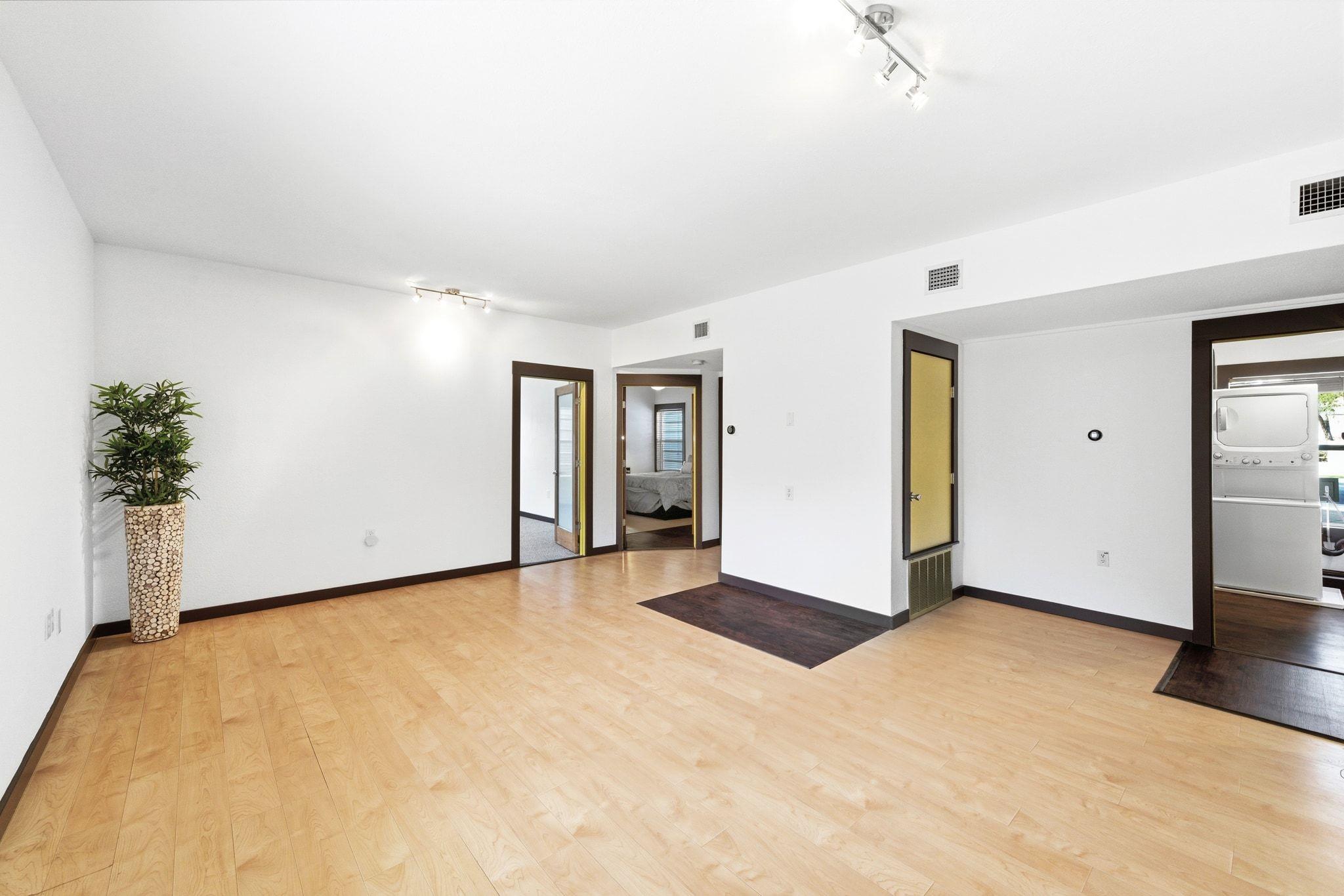 1301 S 1st St # 1 & 2, Austin, TX 78704