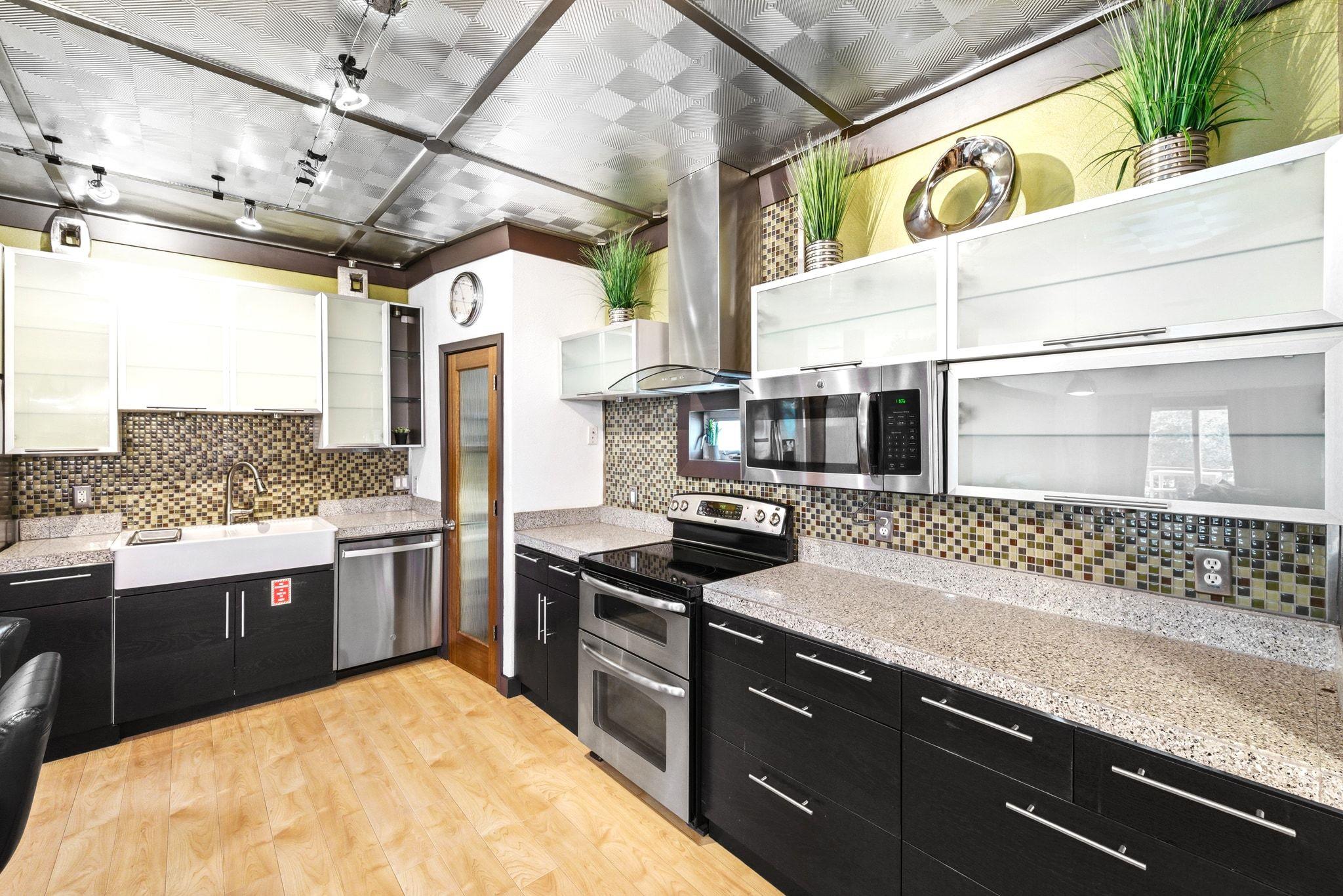 1301 S 1st St # 1 & 2, Austin, TX 78704