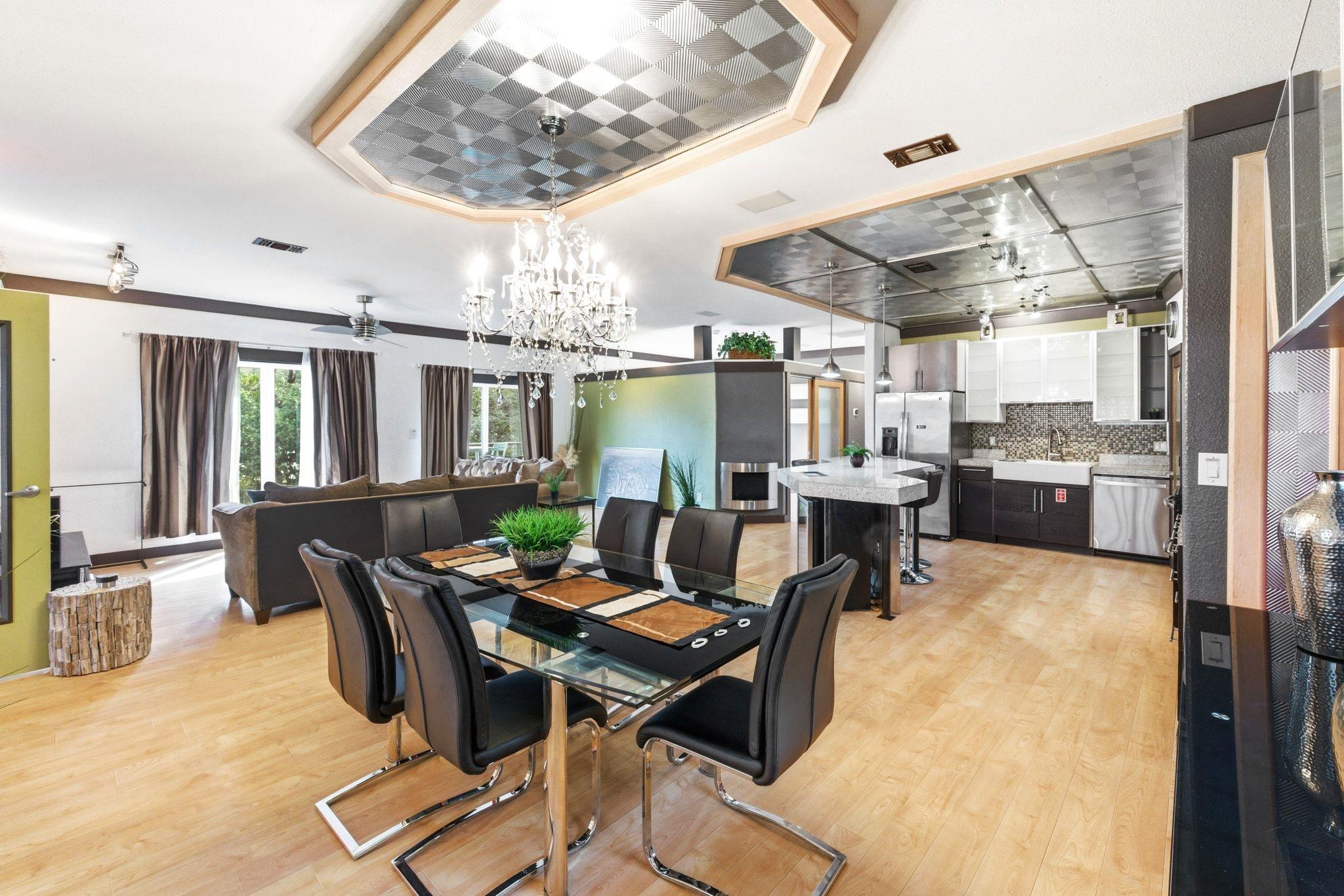 1301 S 1st St # 1 & 2, Austin, TX 78704