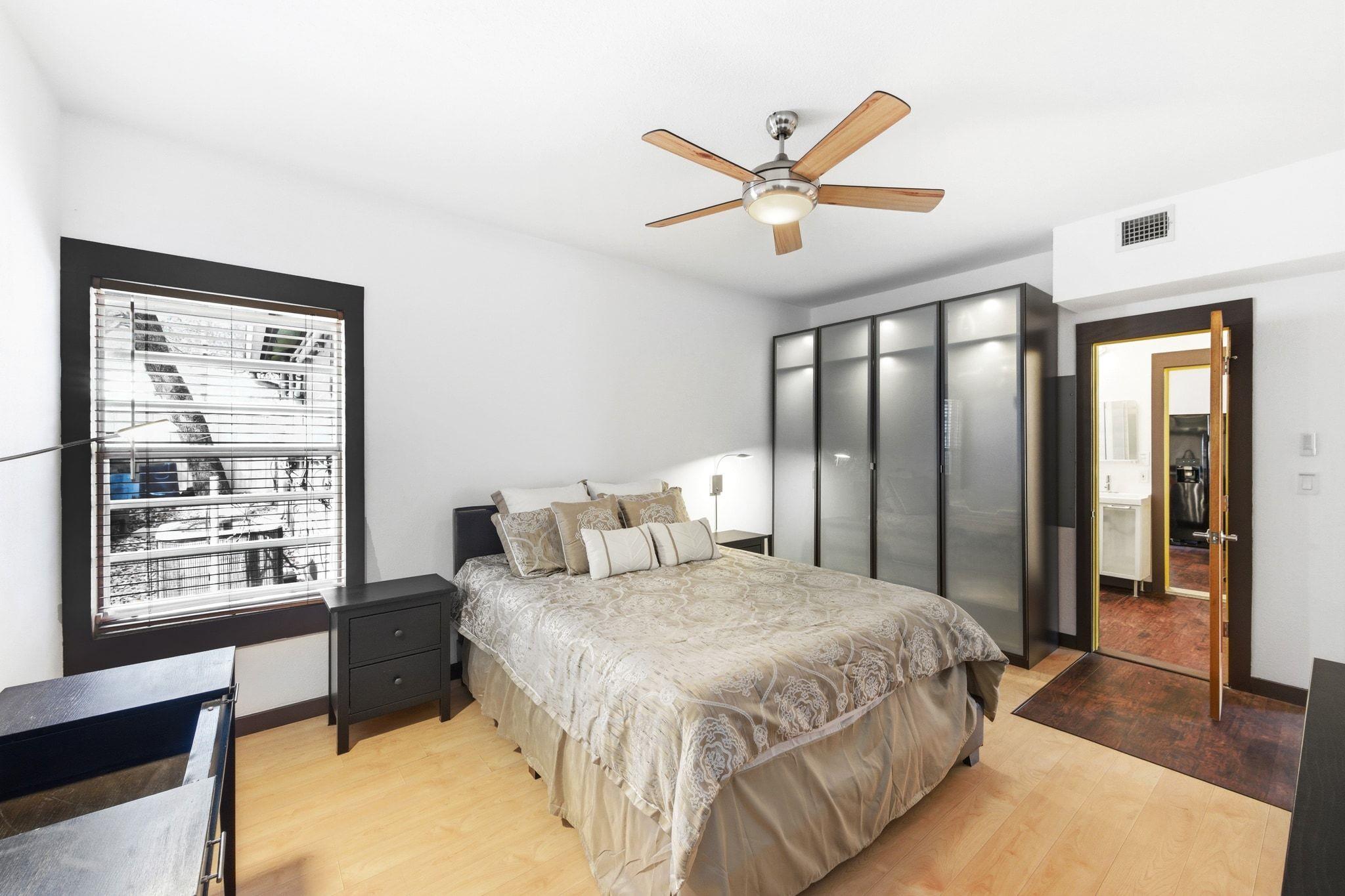 1301 S 1st St # 1 & 2, Austin, TX 78704