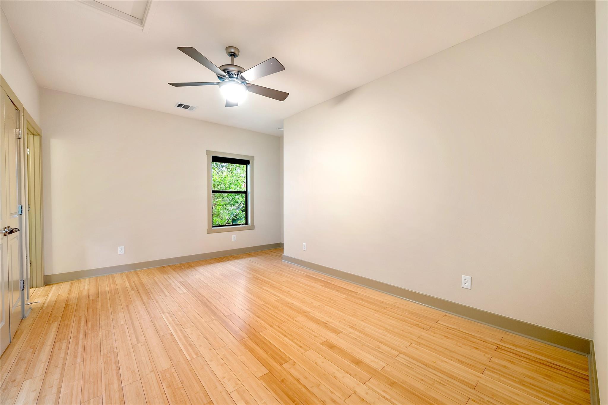 2512 E 2nd St, Austin, TX 78702