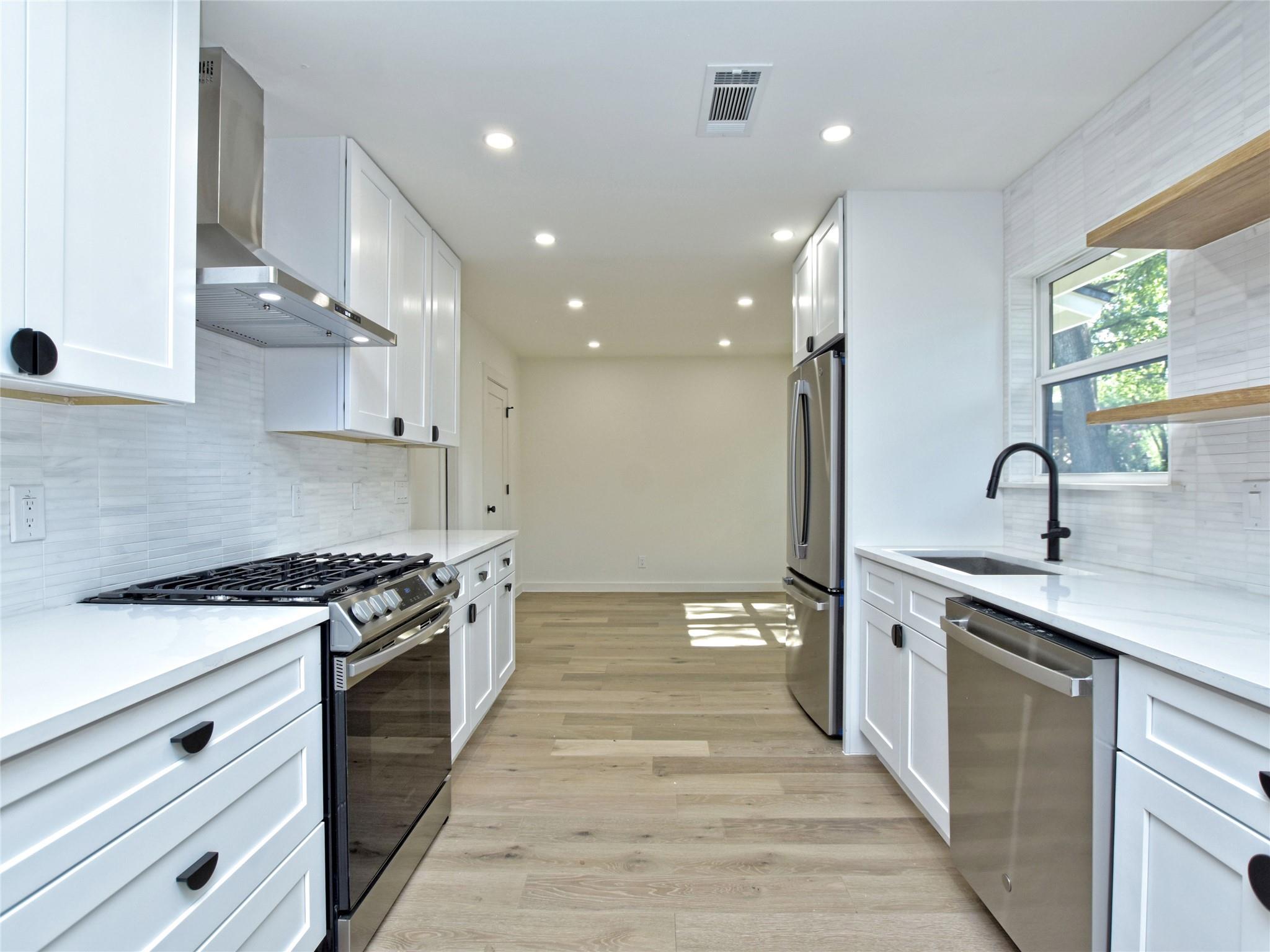 5903 Gateshead Dr, Austin, TX 78745