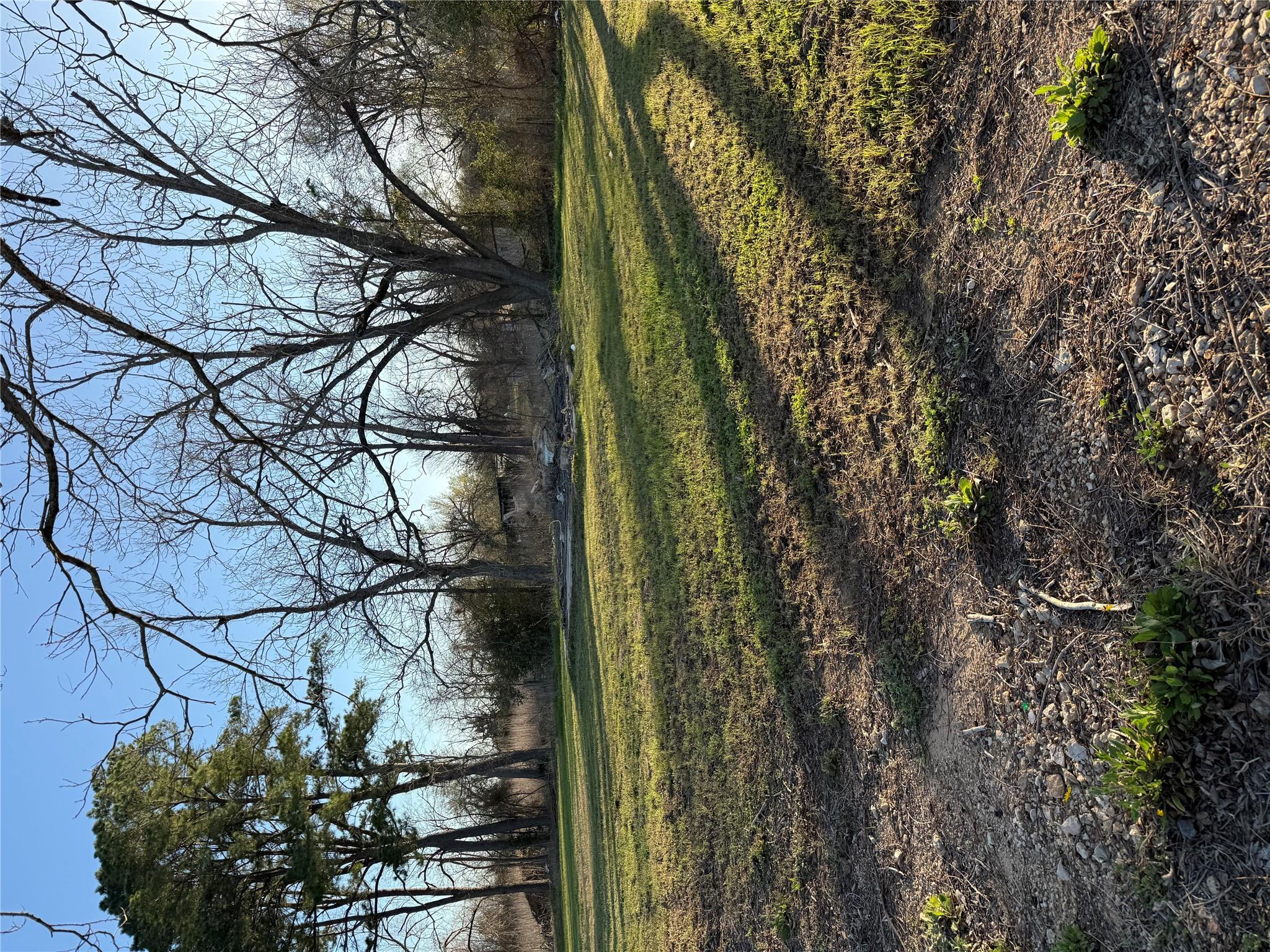 1304 E Cameron Ave, Rockdale, TX 76567