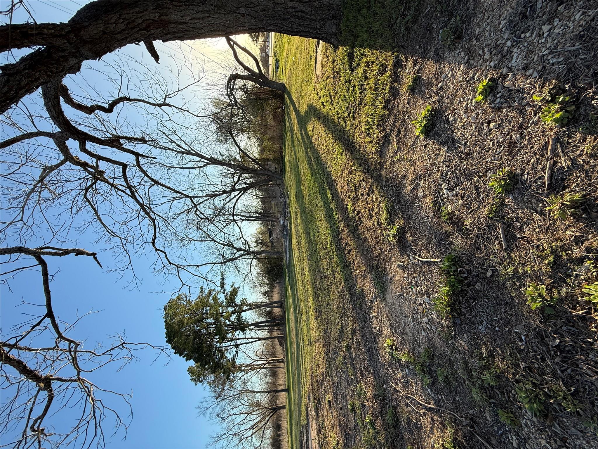 1304 E Cameron Ave, Rockdale, TX 76567