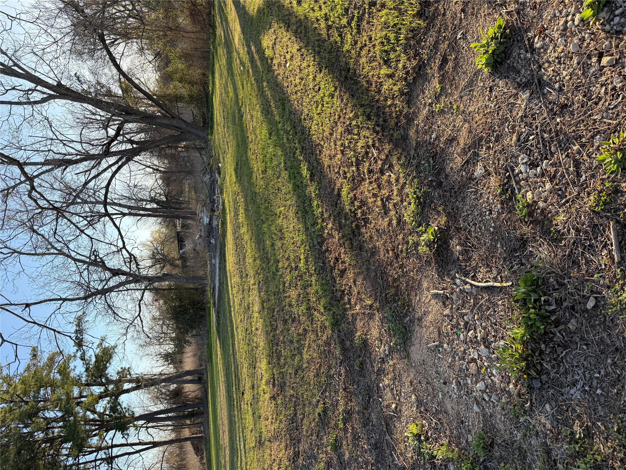 1304 E Cameron Ave, Rockdale, TX 76567