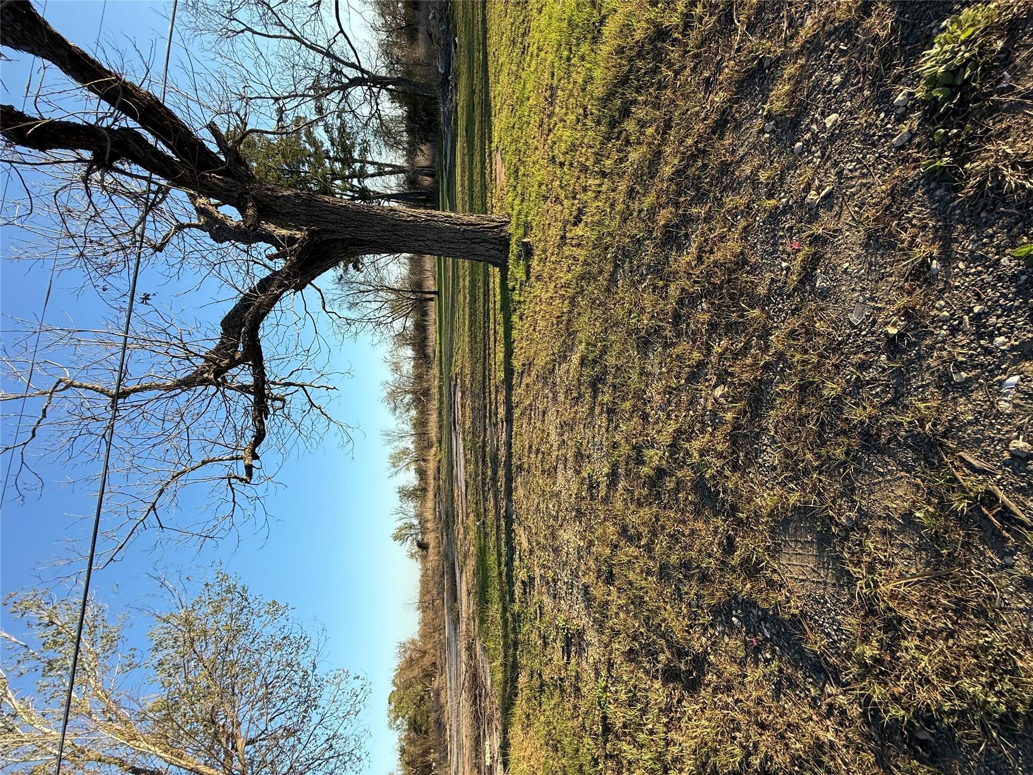 1304 E Cameron Ave, Rockdale, TX 76567