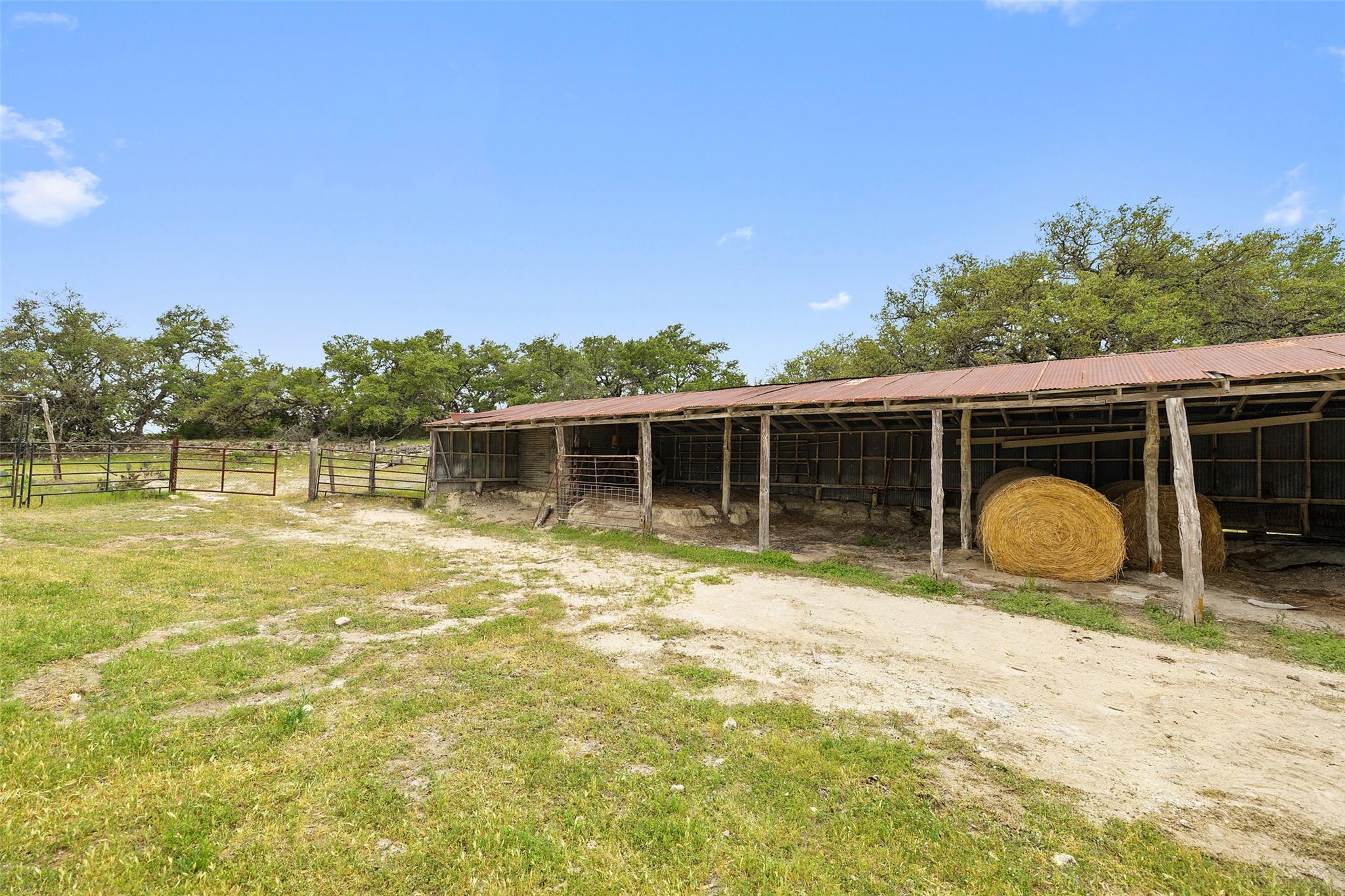 4112 Schumann Rd, Stonewall, TX 78671