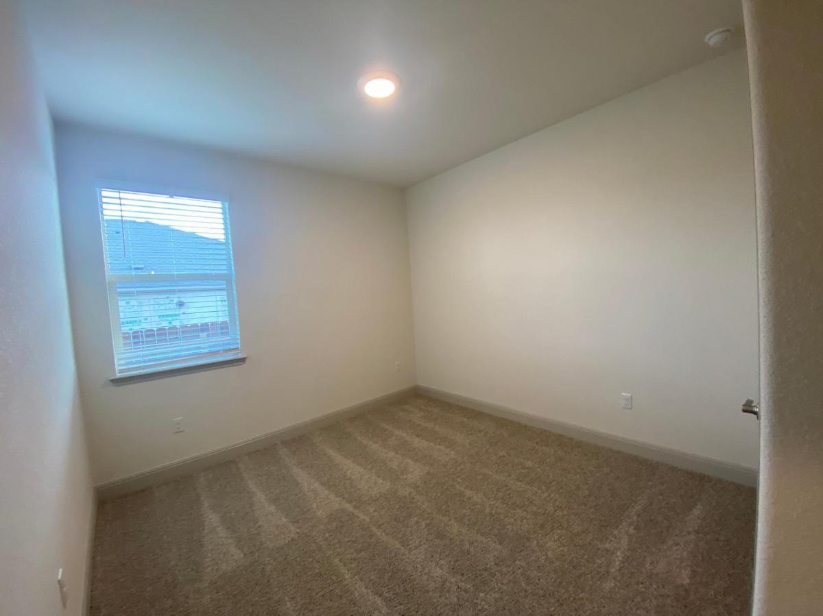 18024 Stefano Dr, Pflugerville, TX 78660