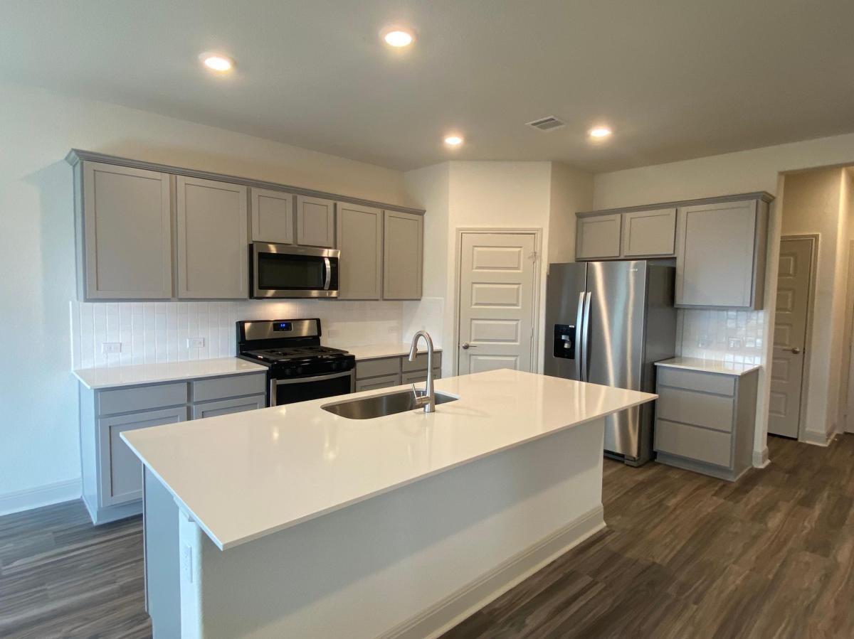 18024 Stefano Dr, Pflugerville, TX 78660