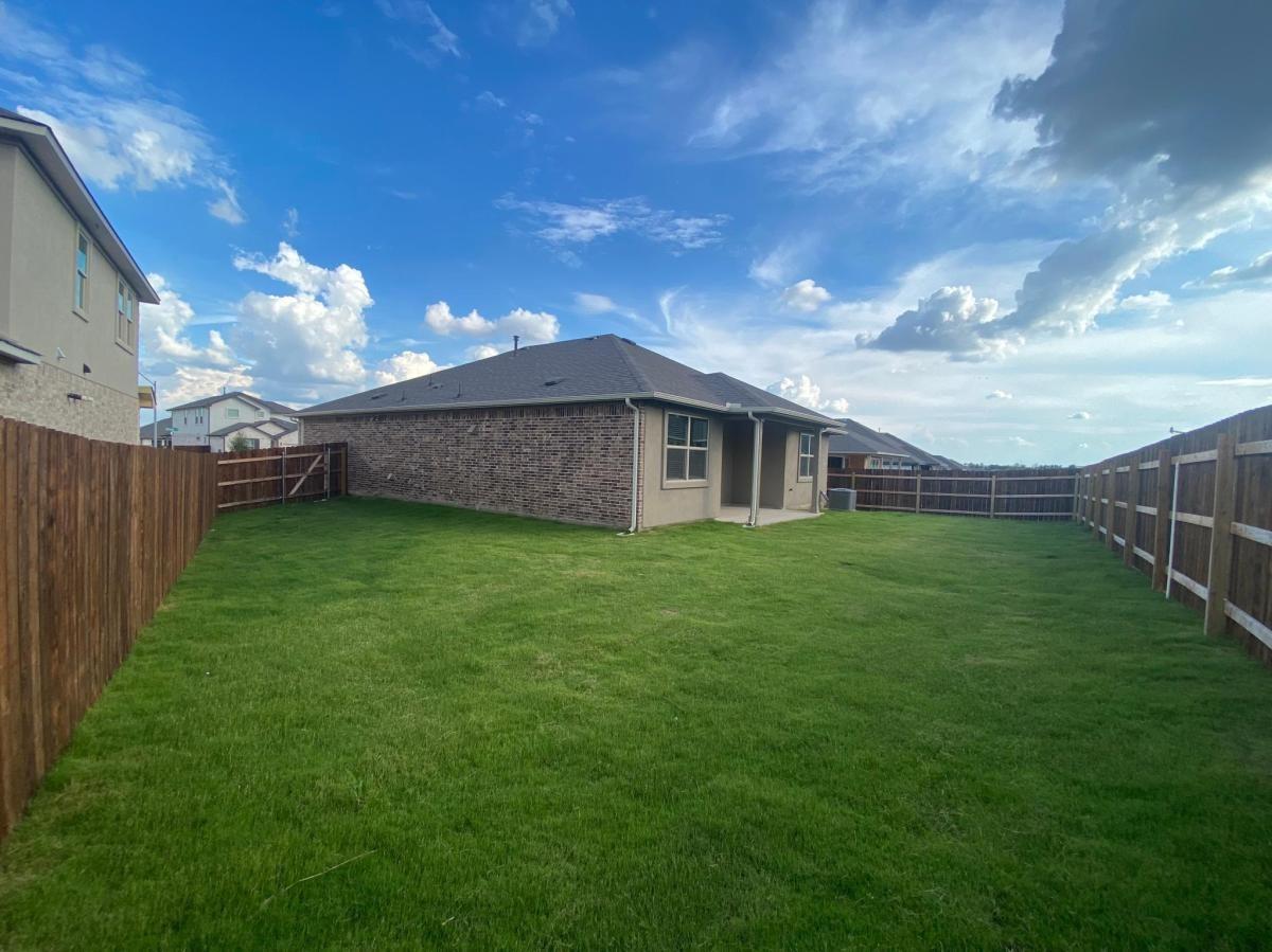 18024 Stefano Dr, Pflugerville, TX 78660